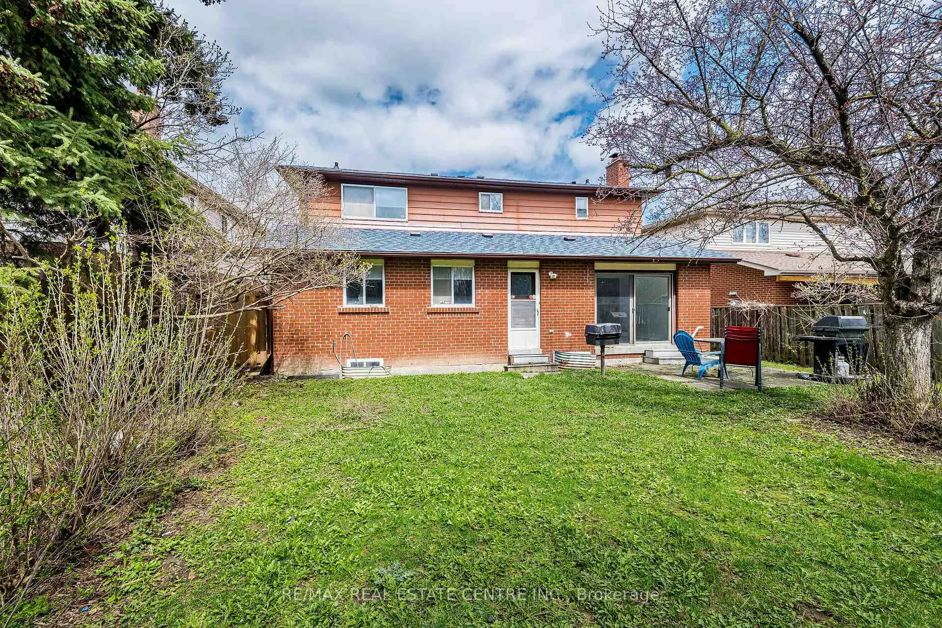 Photo 33 of 11 Kirkland Road, Brampton, Madoc — HOMEH