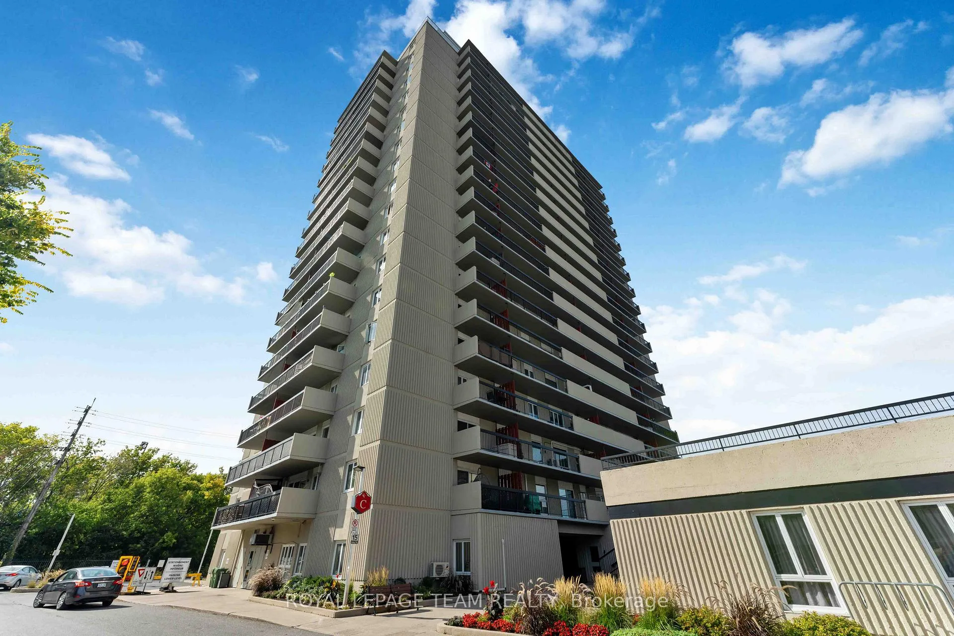 Front of Unit 606, 158C McArthur Avenue