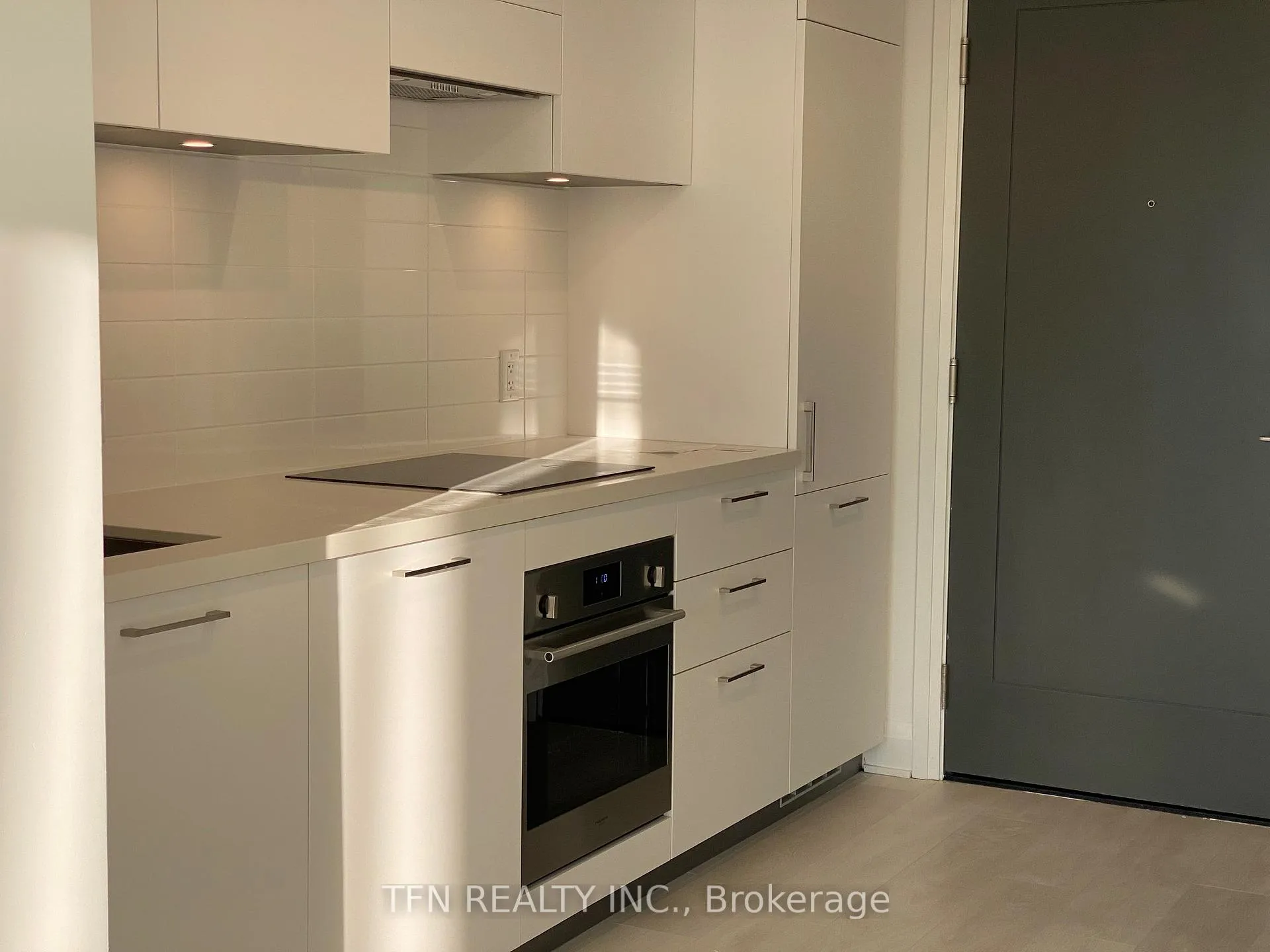 Photo 8 of Unit 802, 33 Frederick Todd Way N, Toronto, Thorncliffe Park — HOMEH