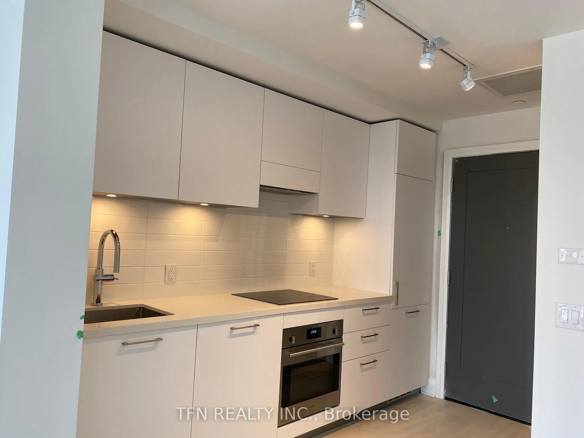 Photo 9 of Unit 802, 33 Frederick Todd Way N, Toronto, Thorncliffe Park — HOMEH