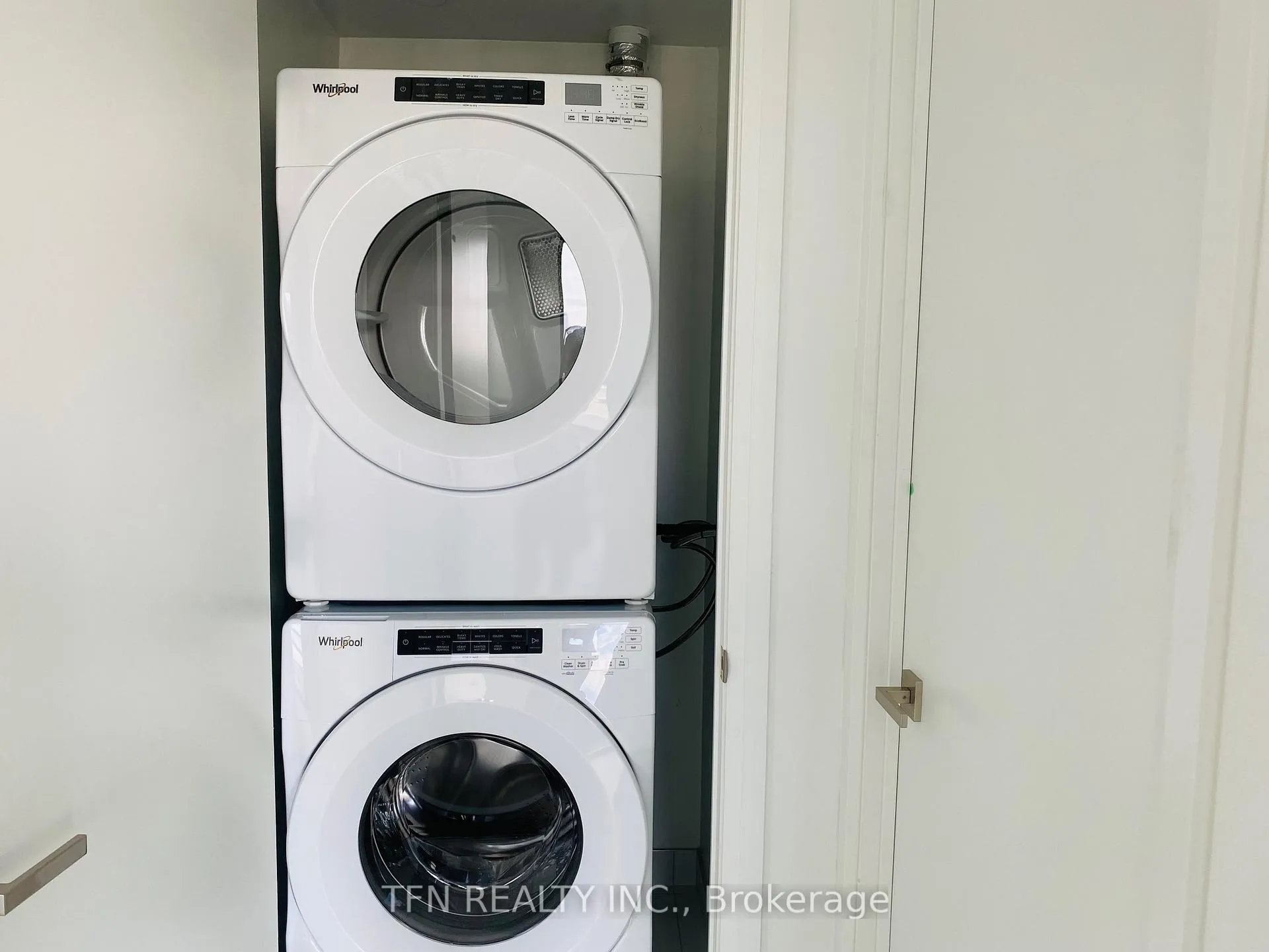 Photo 11 of Unit 802, 33 Frederick Todd Way N, Toronto, Thorncliffe Park — HOMEH