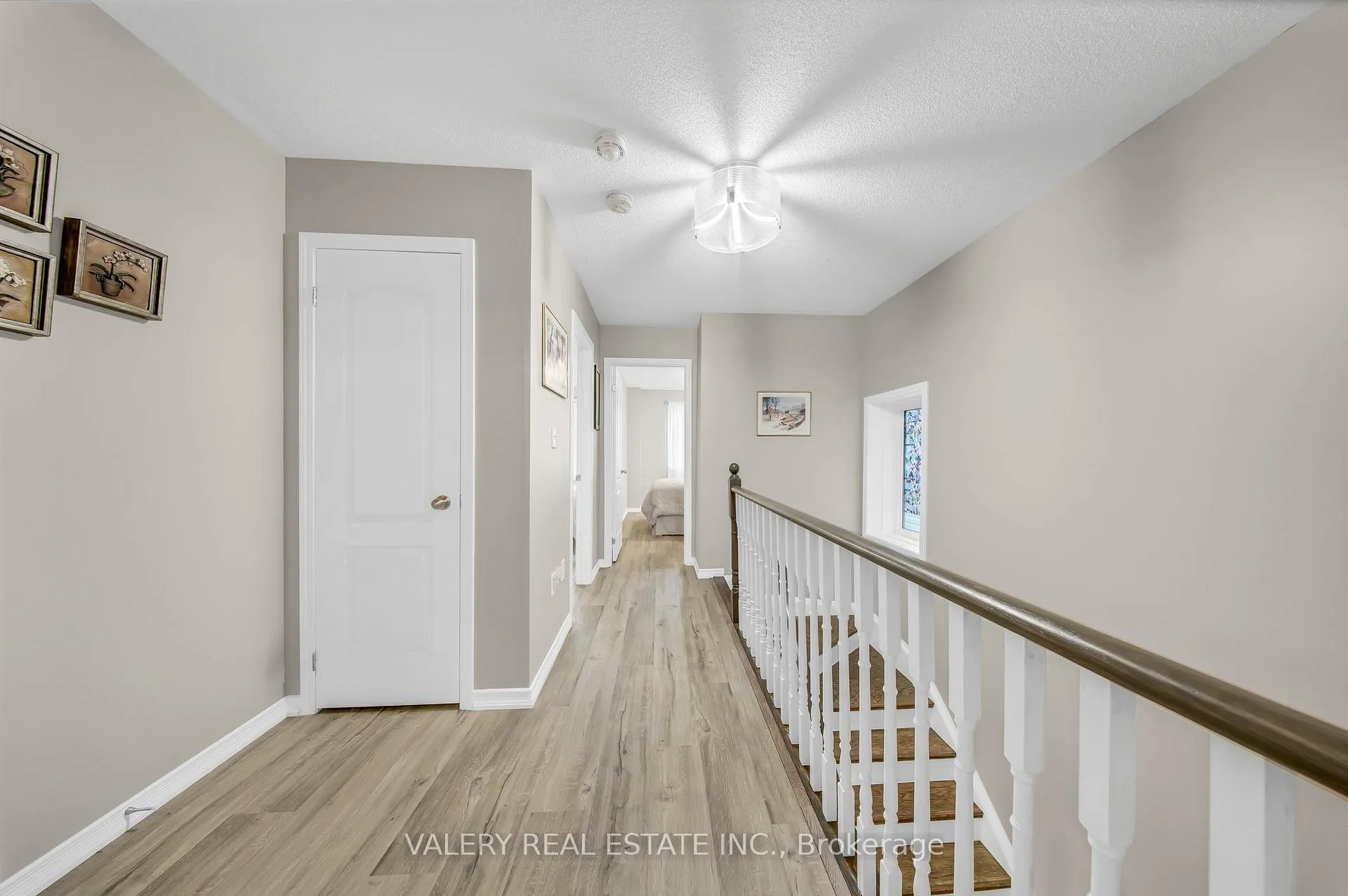 Photo 14 of 2442 Equestrian Crescent, Oshawa, Windfields — HOMEH