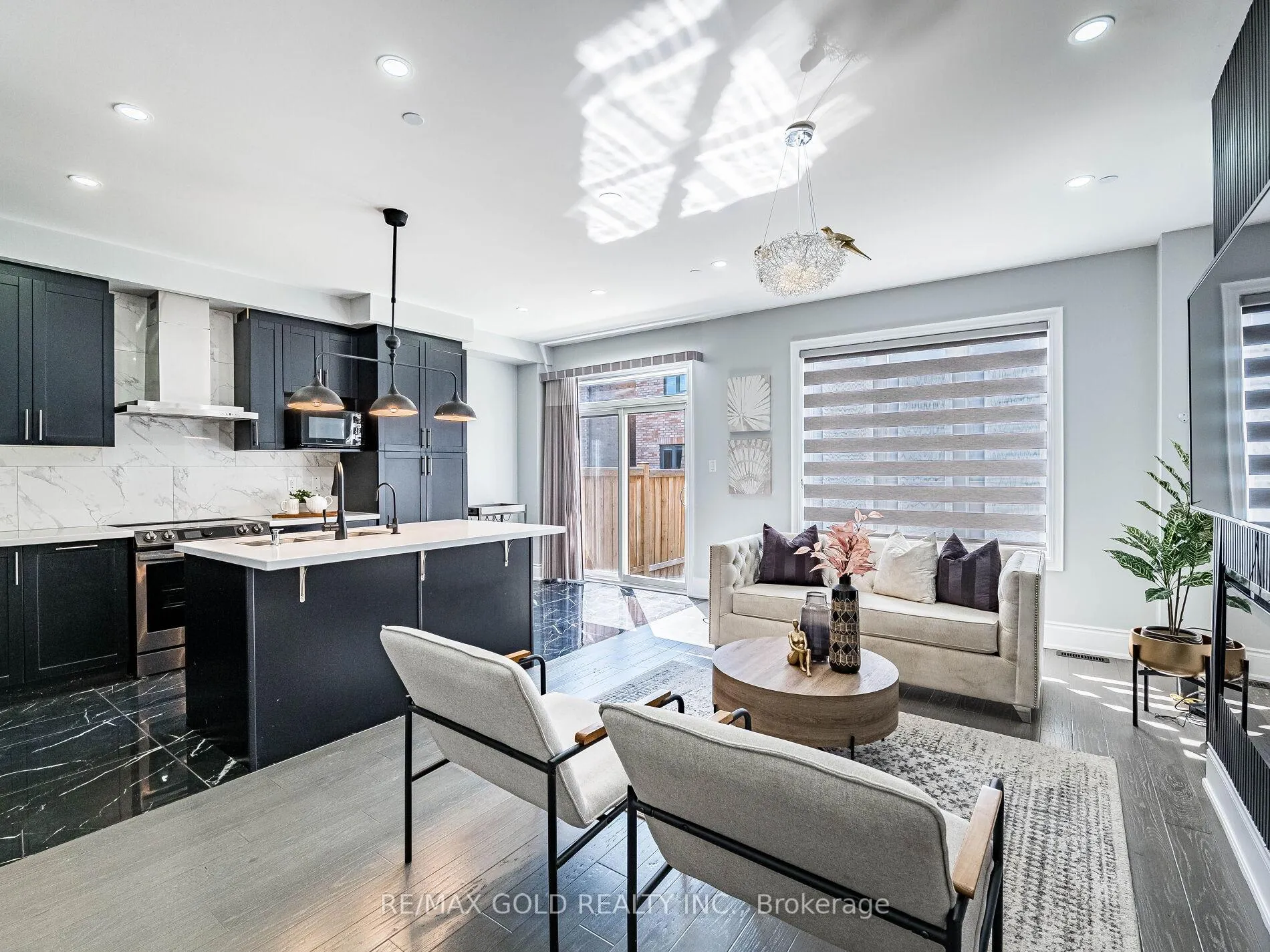Photo 10 of 105 Boathouse Road, Brampton, Northwest Brampton — HOMEH