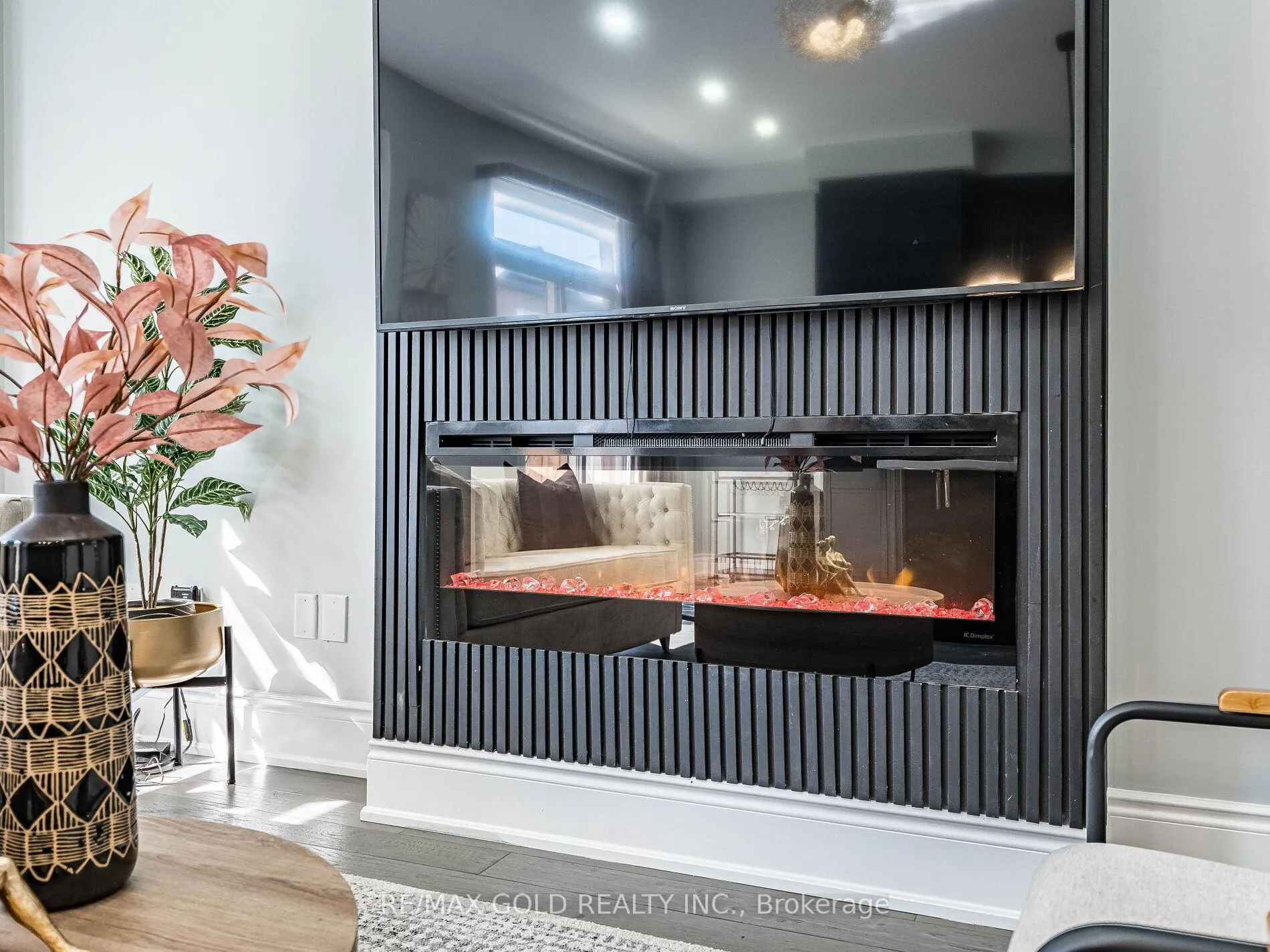 Photo 12 of 105 Boathouse Road, Brampton, Northwest Brampton — HOMEH