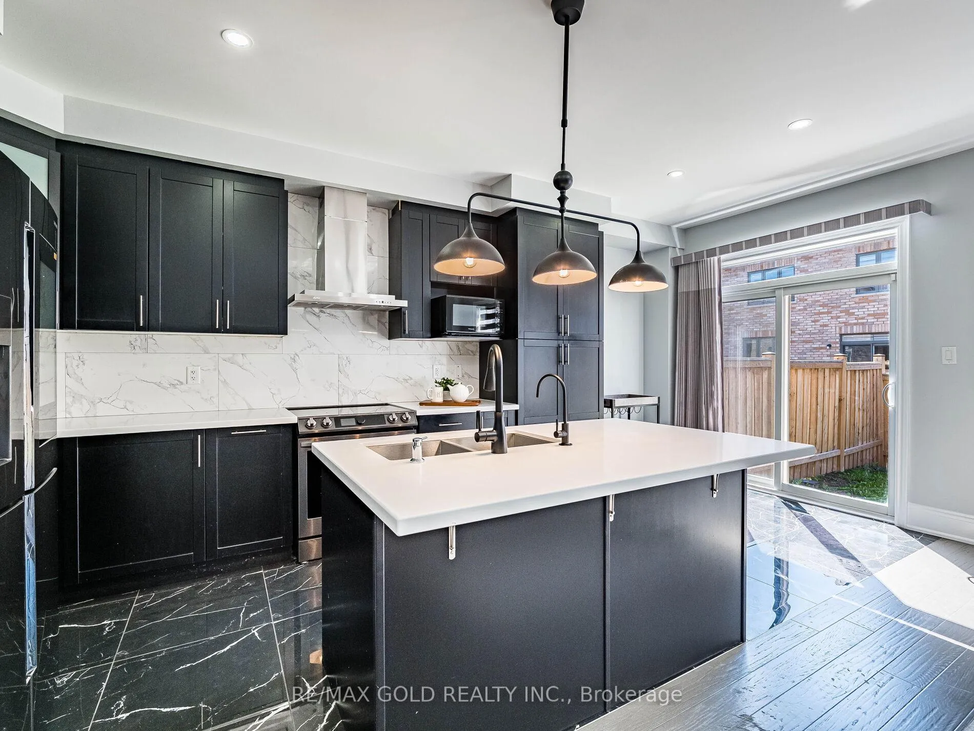 Photo 16 of 105 Boathouse Road, Brampton, Northwest Brampton — HOMEH