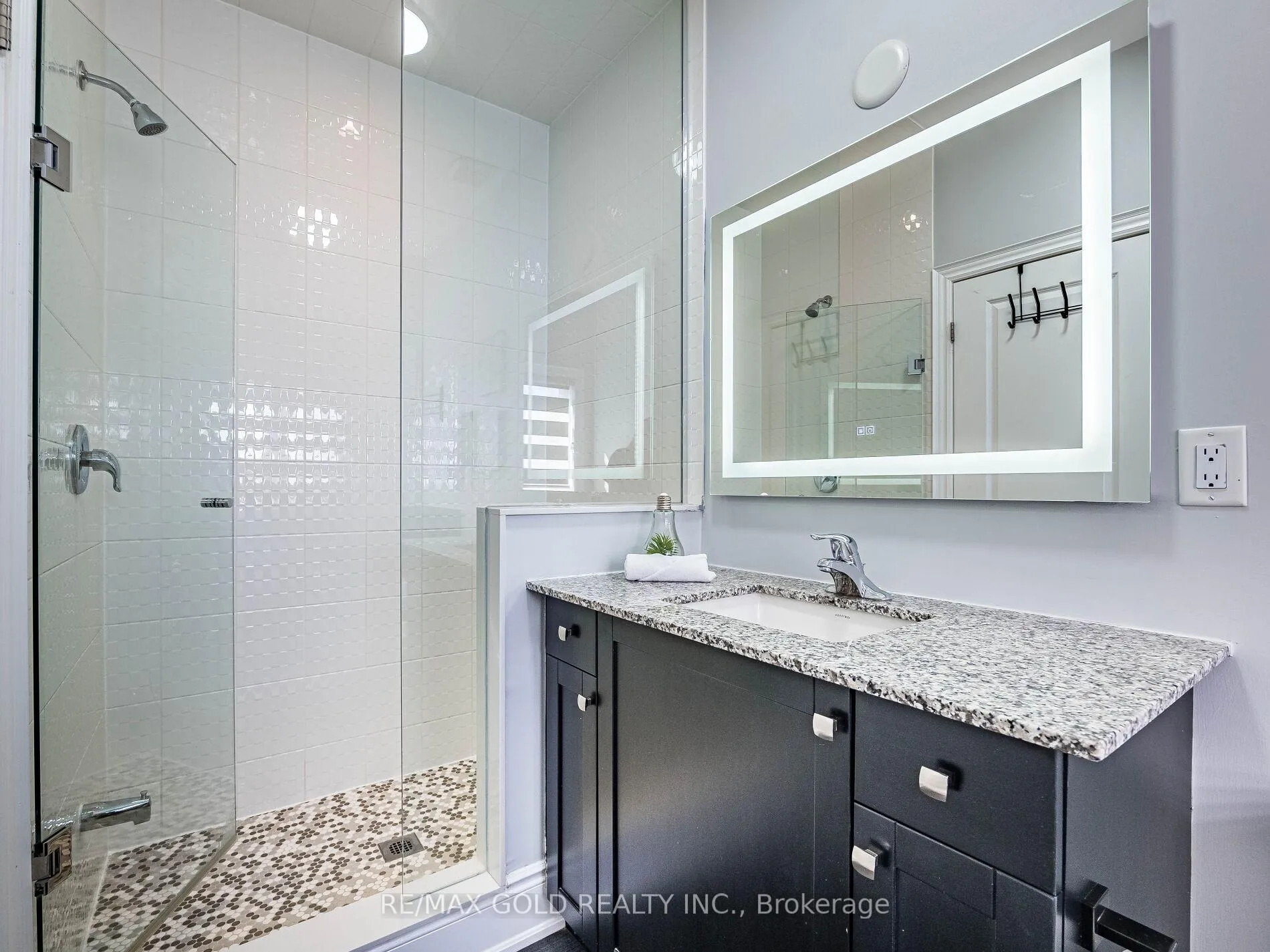 Photo 24 of 105 Boathouse Road, Brampton, Northwest Brampton — HOMEH