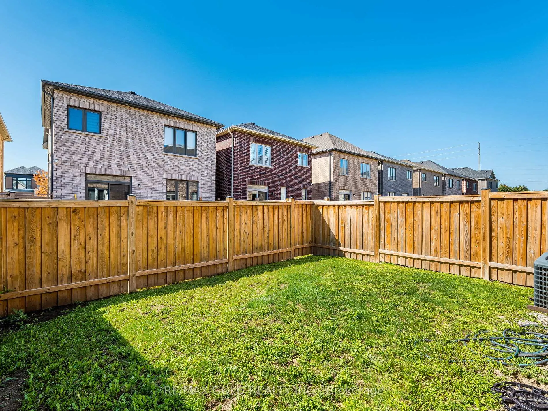 Photo 34 of 105 Boathouse Road, Brampton, Northwest Brampton — HOMEH