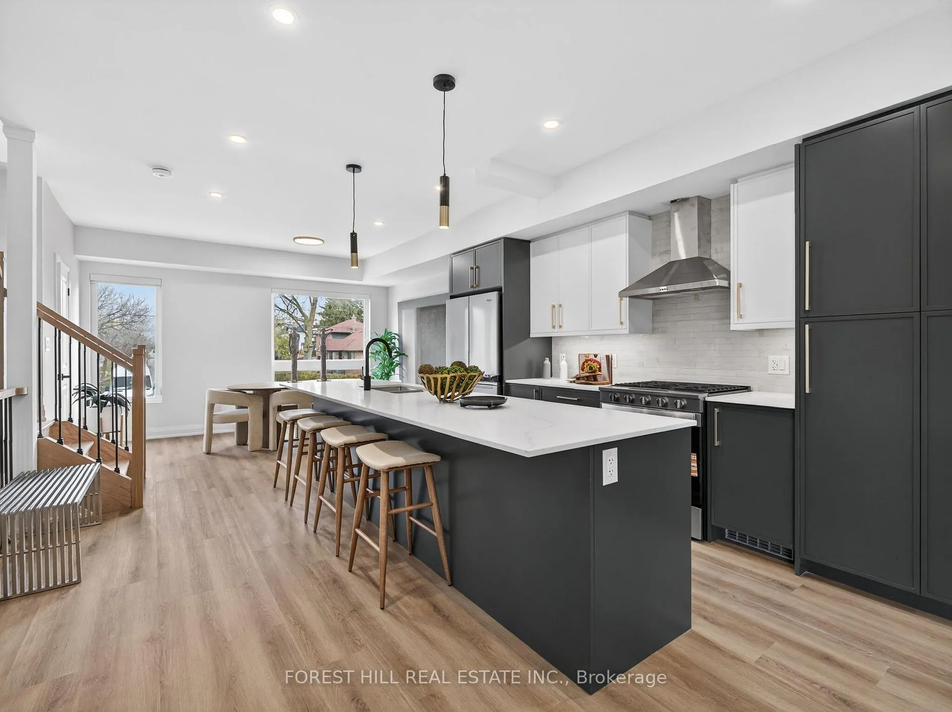 Photo 12 of Unit B, 5 Hopperton Drive, North York, St. Andrew-Windfields — HOMEH