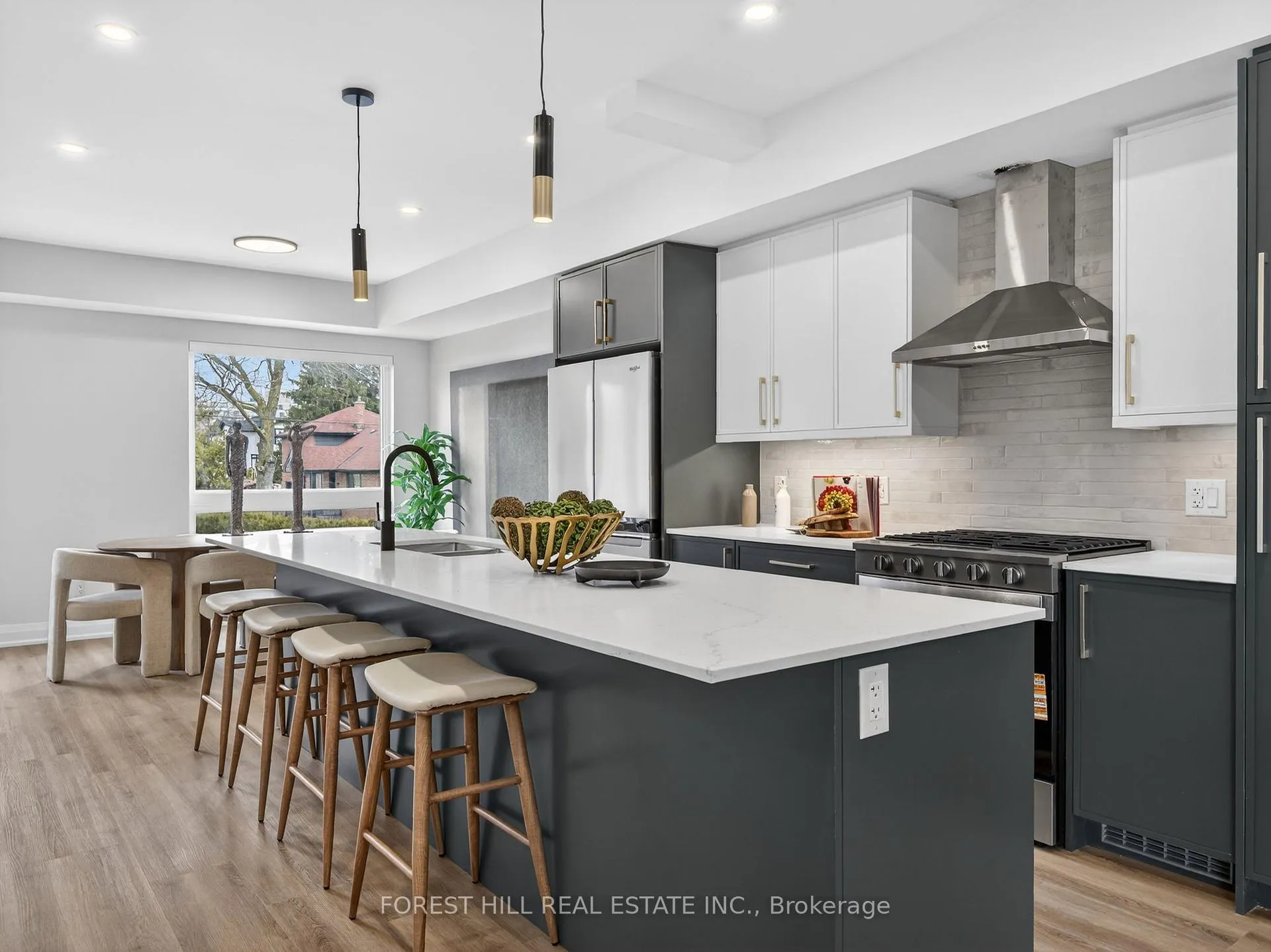 Photo 13 of Unit B, 5 Hopperton Drive, North York, St. Andrew-Windfields — HOMEH