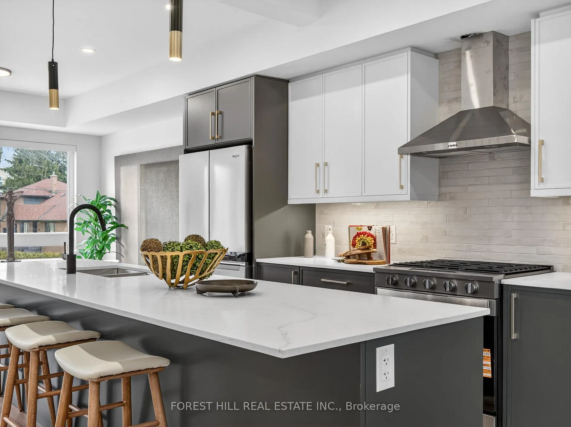 Photo 14 of Unit B, 5 Hopperton Drive, North York, St. Andrew-Windfields — HOMEH