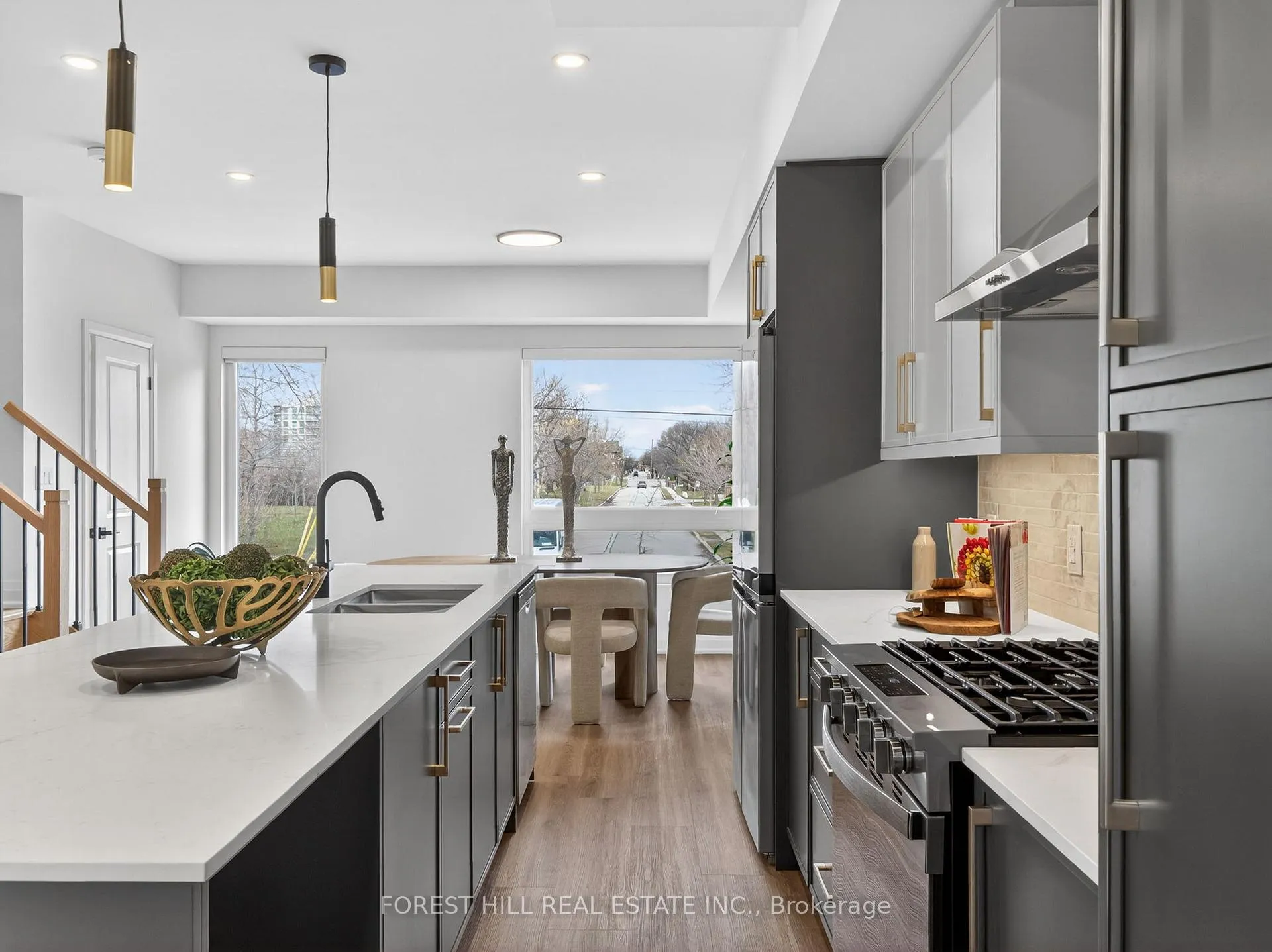 Photo 16 of Unit B, 5 Hopperton Drive, North York, St. Andrew-Windfields — HOMEH