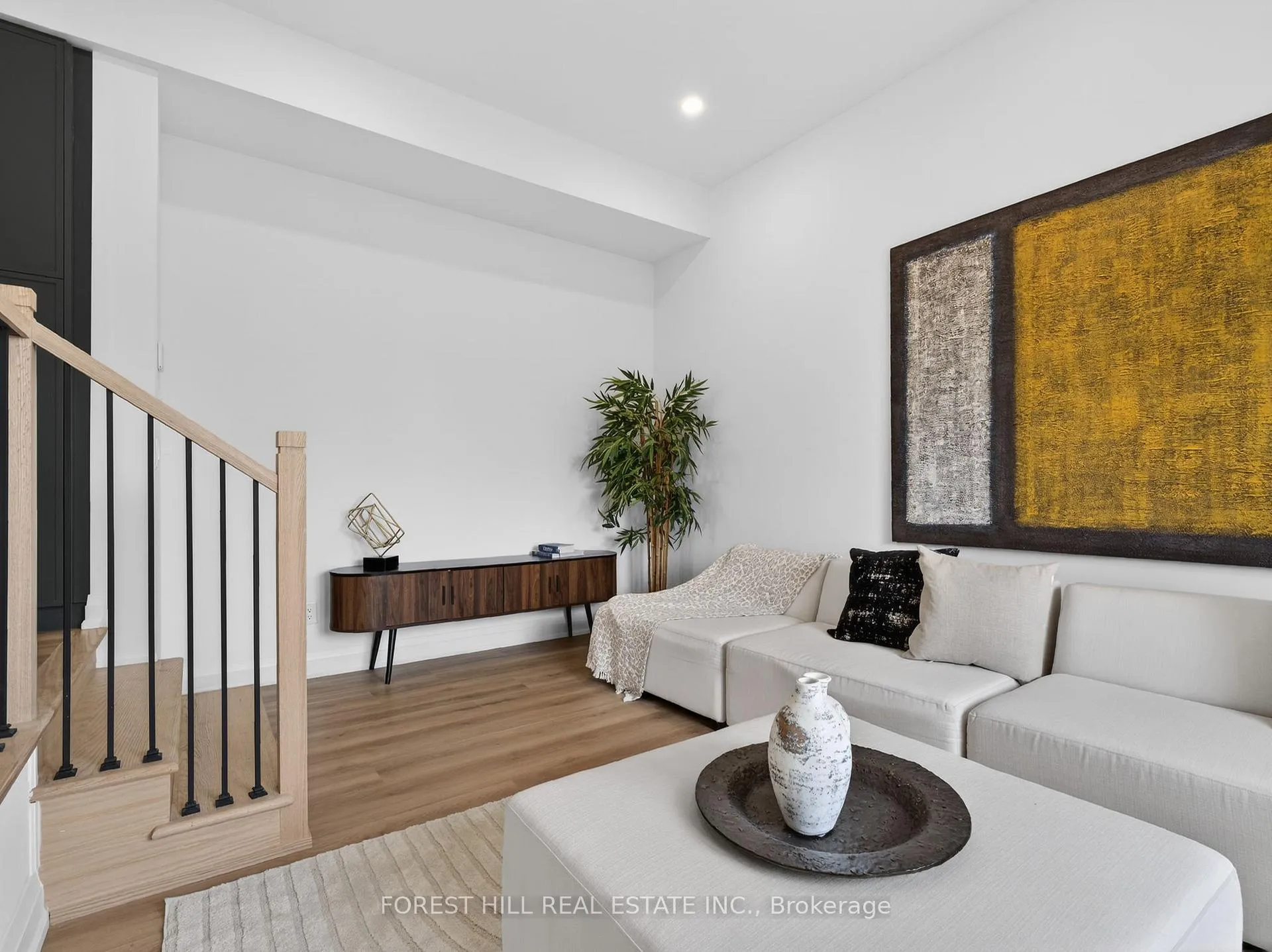 Photo 26 of Unit B, 5 Hopperton Drive, North York, St. Andrew-Windfields — HOMEH