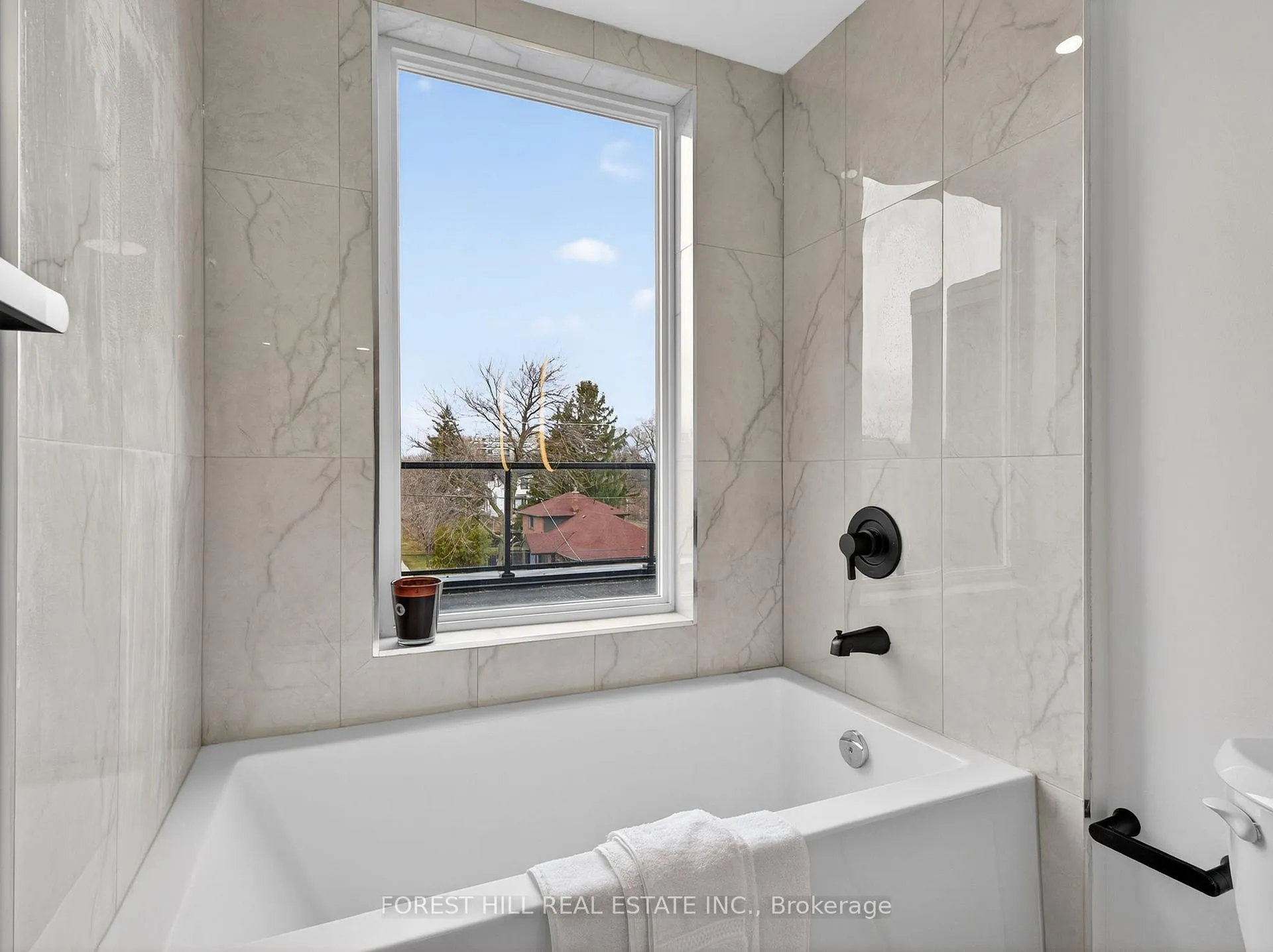 Photo 45 of Unit B, 5 Hopperton Drive, North York, St. Andrew-Windfields — HOMEH