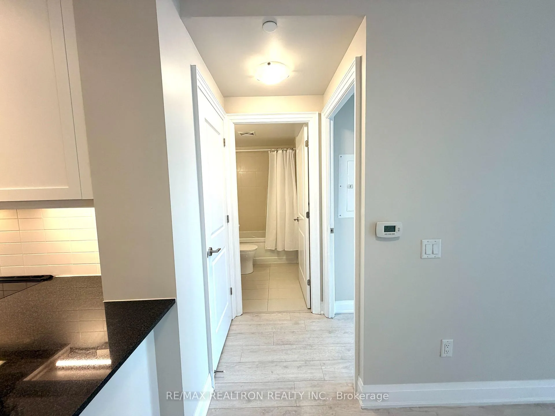 Photo 14 of Unit 1501E, 20 Gatineau Drive, Vaughan, Beverley Glen — HOMEH