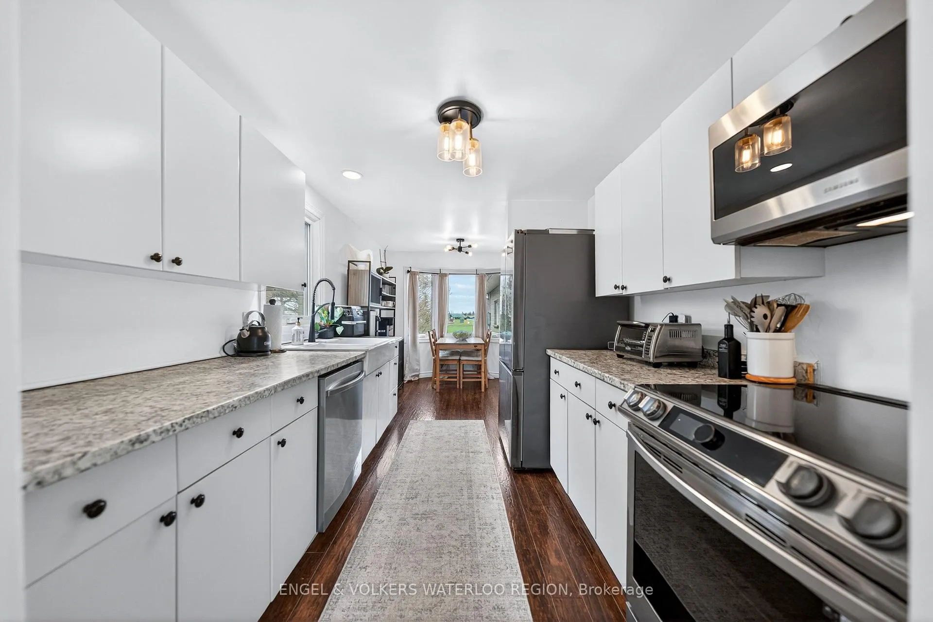 Photo 17 of 25 Oak Avenue, Waterloo — HOMEH