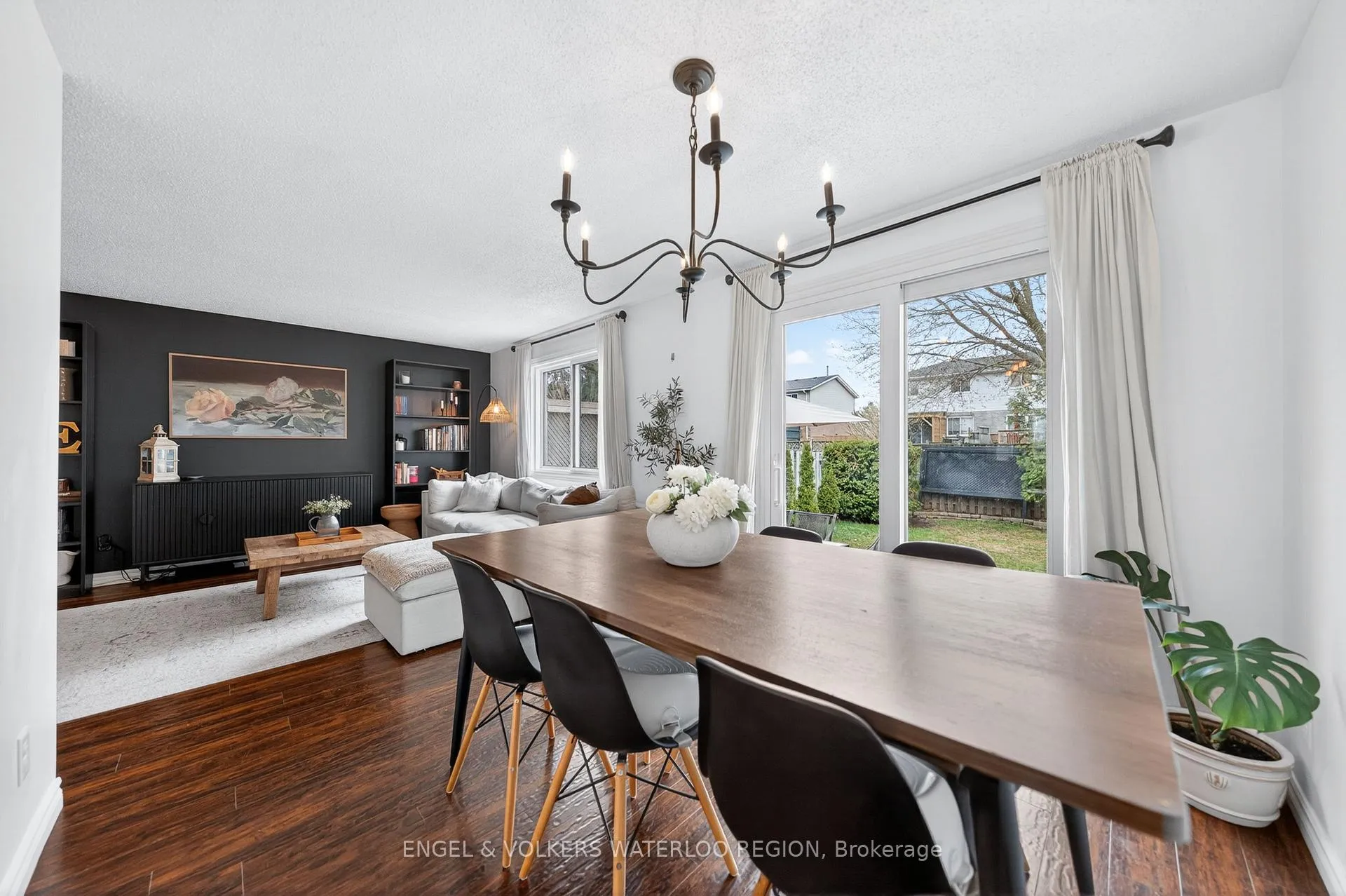 Photo 20 of 25 Oak Avenue, Waterloo — HOMEH