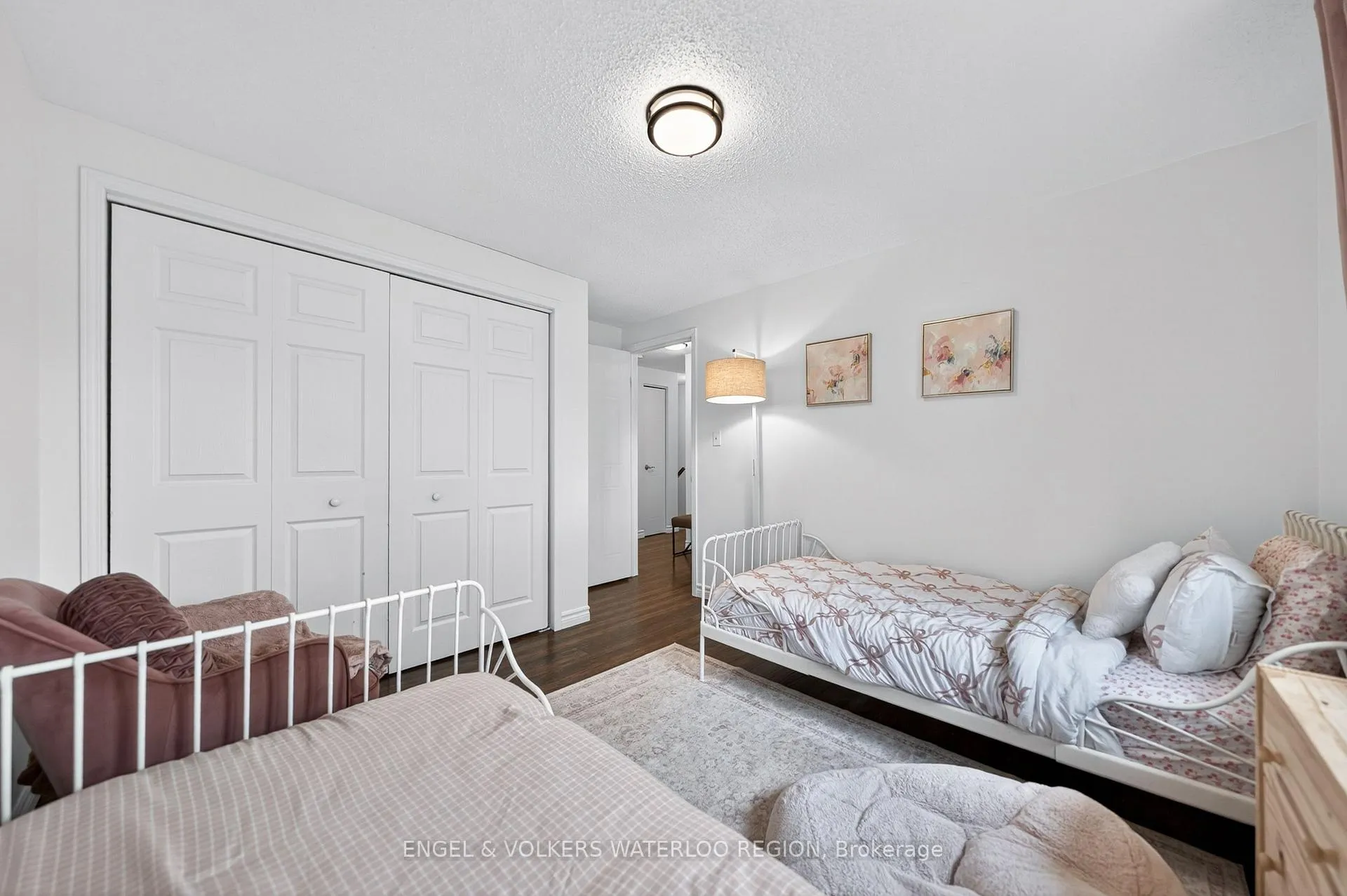 Photo 30 of 25 Oak Avenue, Waterloo — HOMEH
