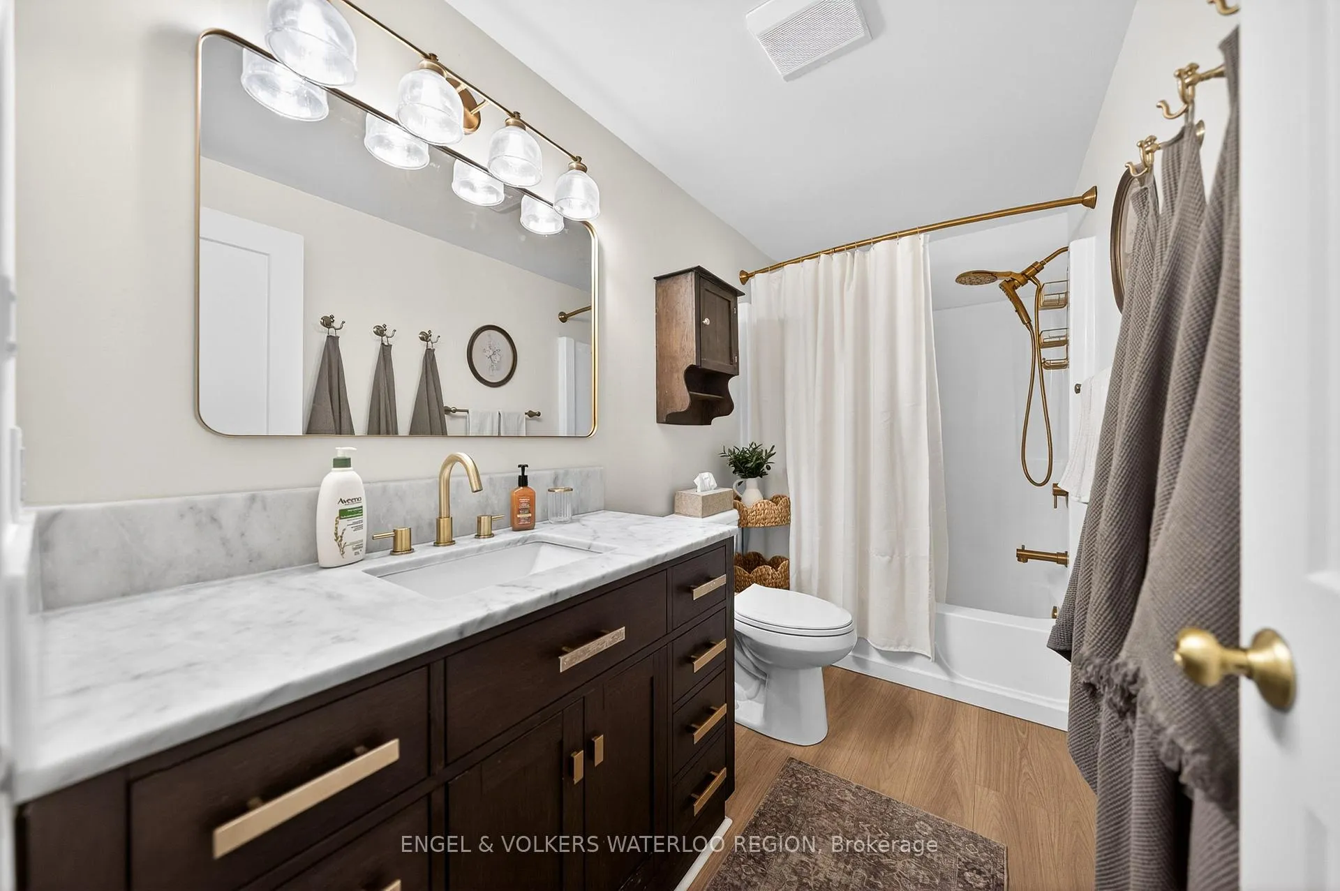 Photo 33 of 25 Oak Avenue, Waterloo — HOMEH