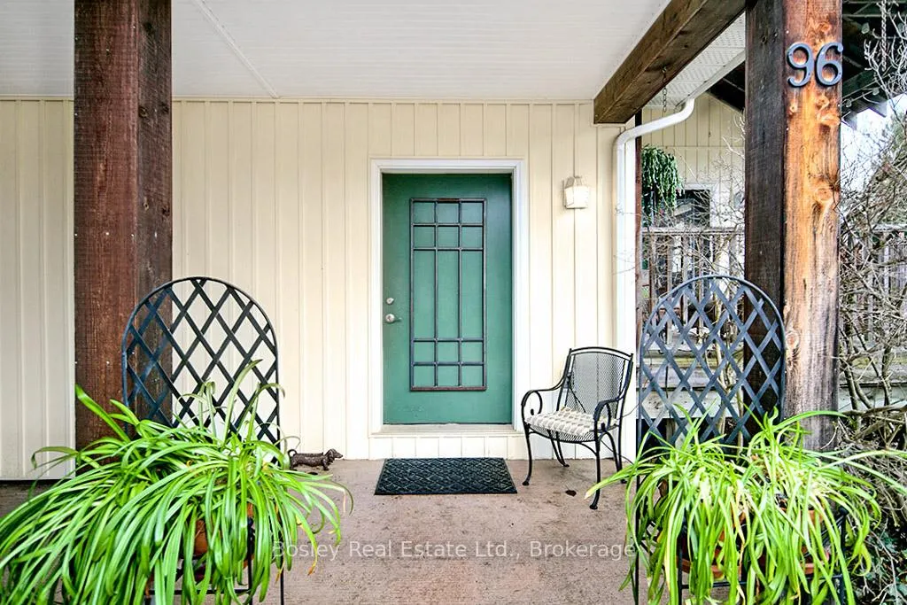 Photo 4 of 96 Moore Crescent, Blue Mountains — HOMEH