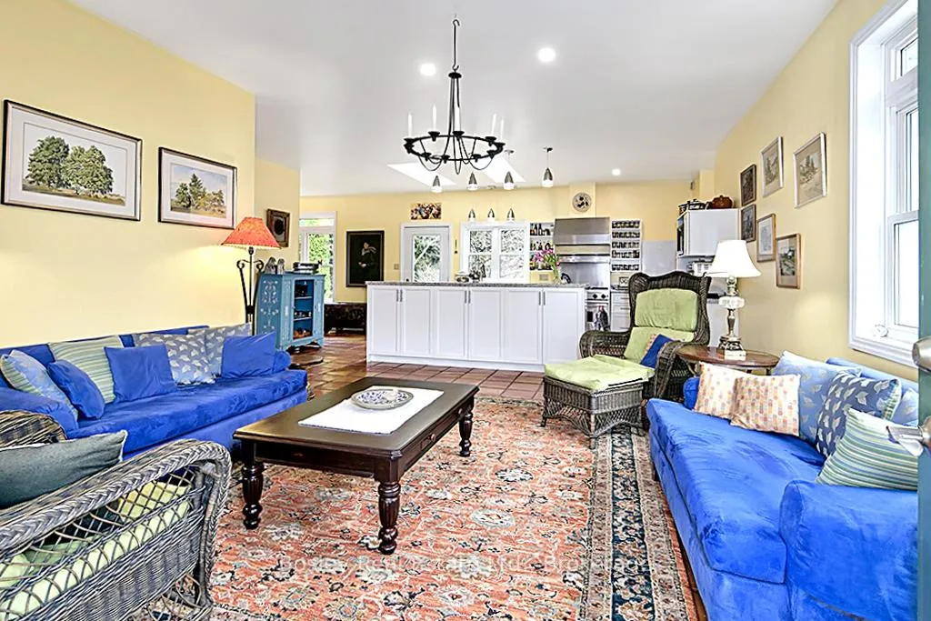 Photo 10 of 96 Moore Crescent, Blue Mountains — HOMEH