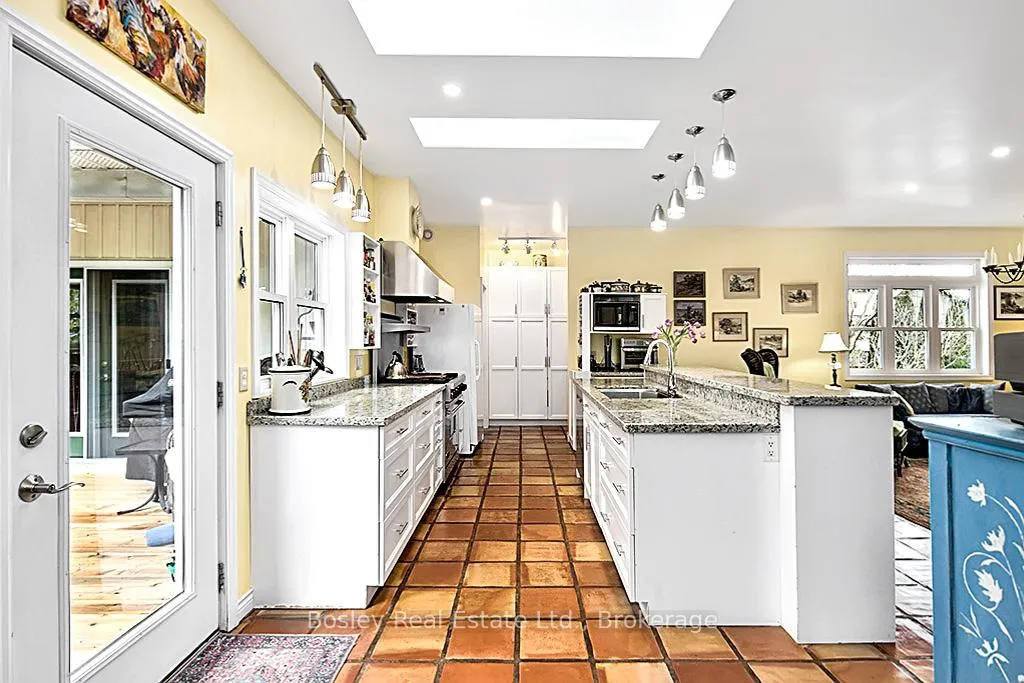 Photo 13 of 96 Moore Crescent, Blue Mountains — HOMEH