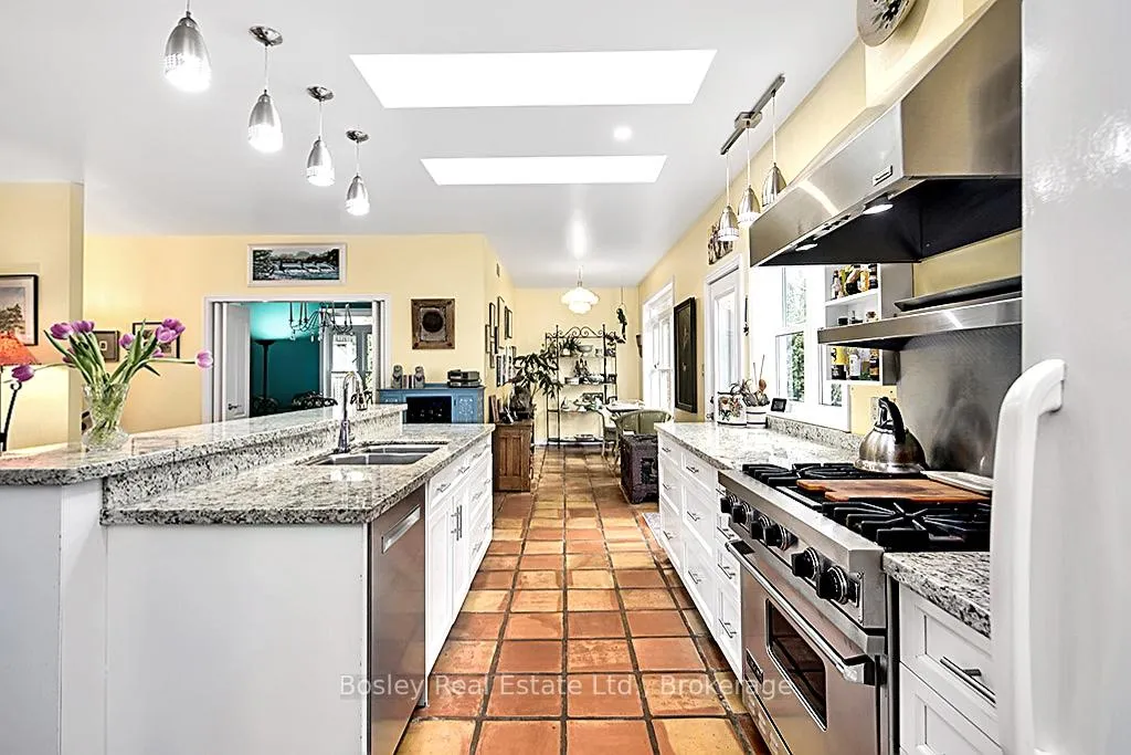 Photo 17 of 96 Moore Crescent, Blue Mountains — HOMEH
