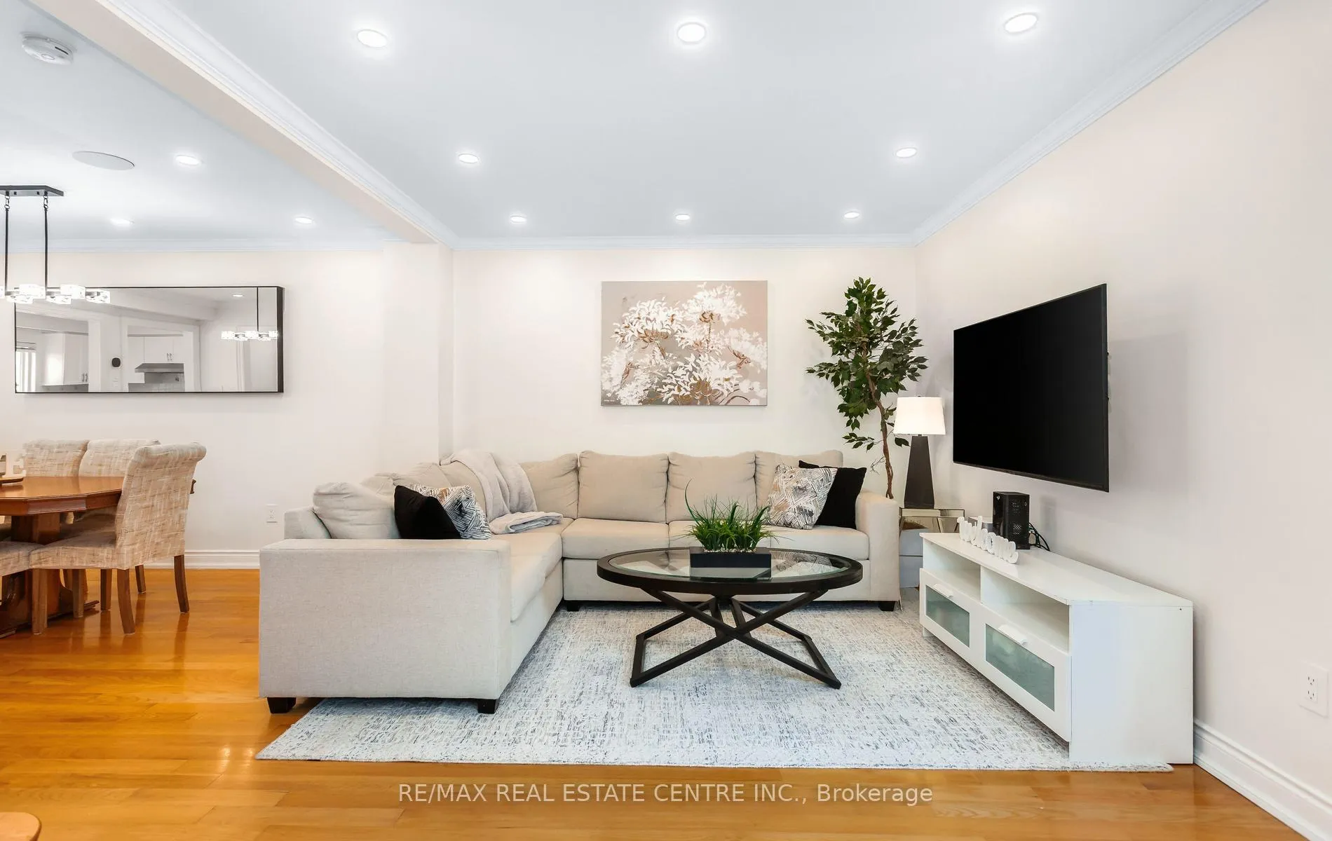Photo 9 of 66 Herkes Drive, Brampton, Fletcher's West — HOMEH
