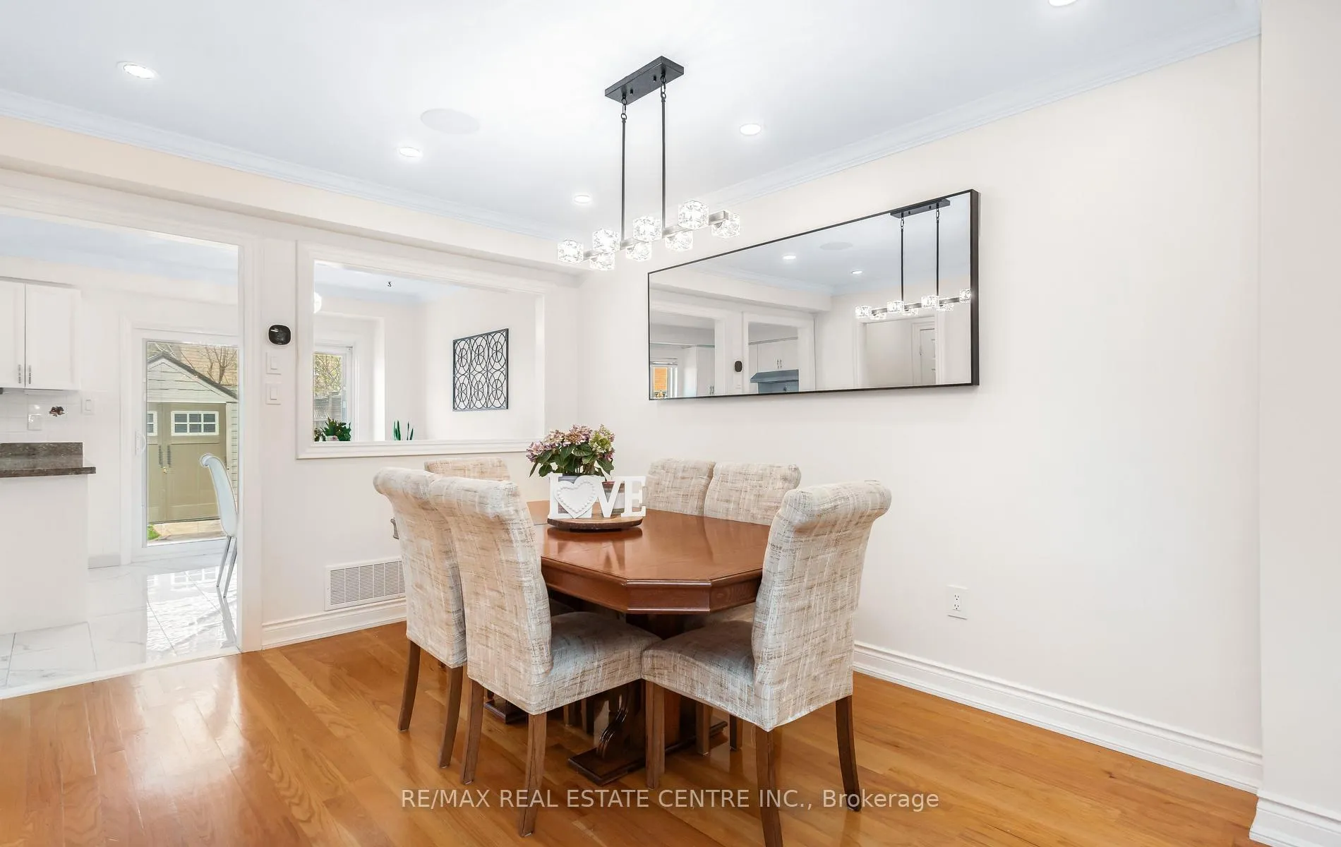 Photo 13 of 66 Herkes Drive, Brampton, Fletcher's West — HOMEH