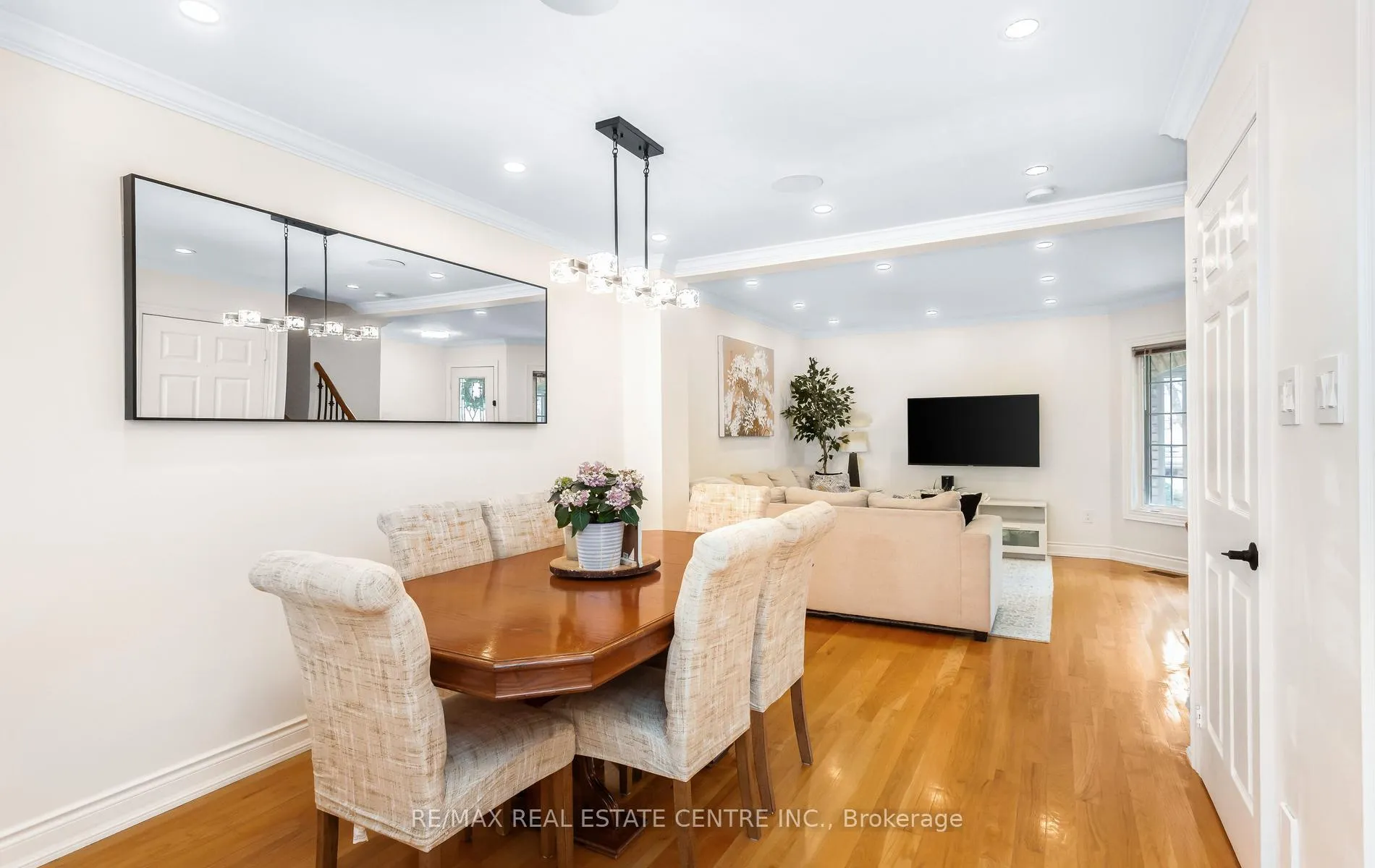 Photo 15 of 66 Herkes Drive, Brampton, Fletcher's West — HOMEH