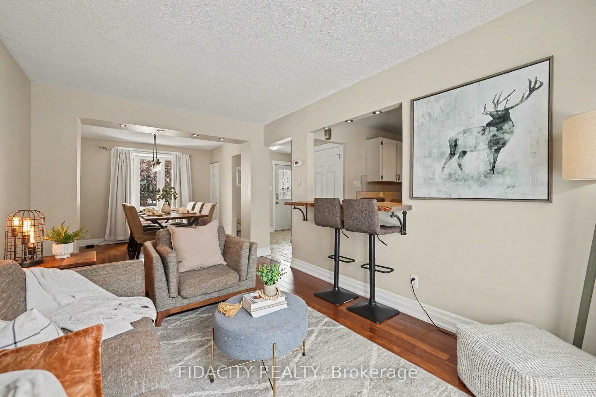 Photo 8 of 28 Glamorgan Drive, Ottawa, Kanata - Glencairn/Hazeldean — HOMEH