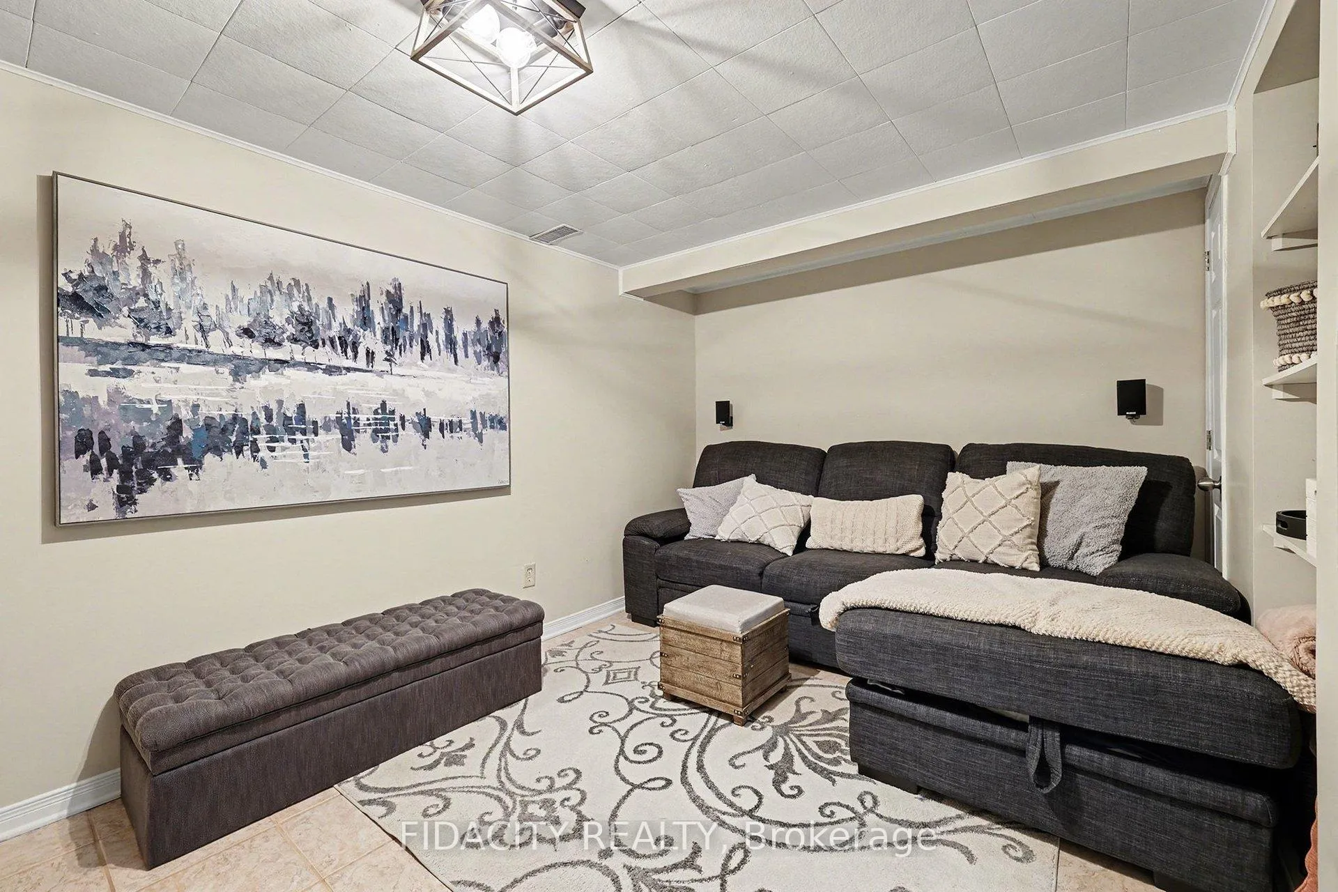 Photo 24 of 28 Glamorgan Drive, Ottawa, Kanata - Glencairn/Hazeldean — HOMEH