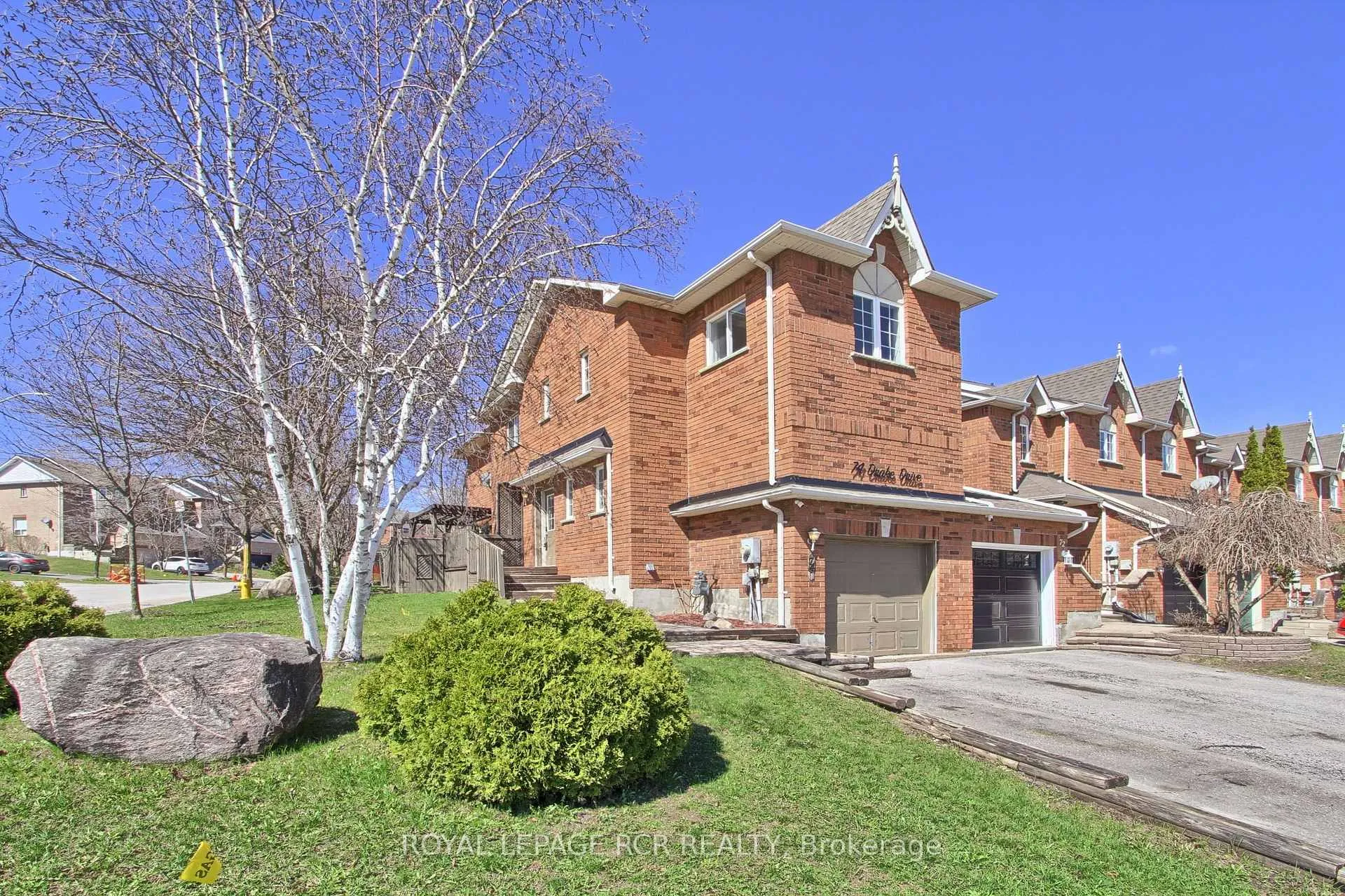 Photo 1 of 74 Drake Drive, Barrie, Painswick South — HOMEH