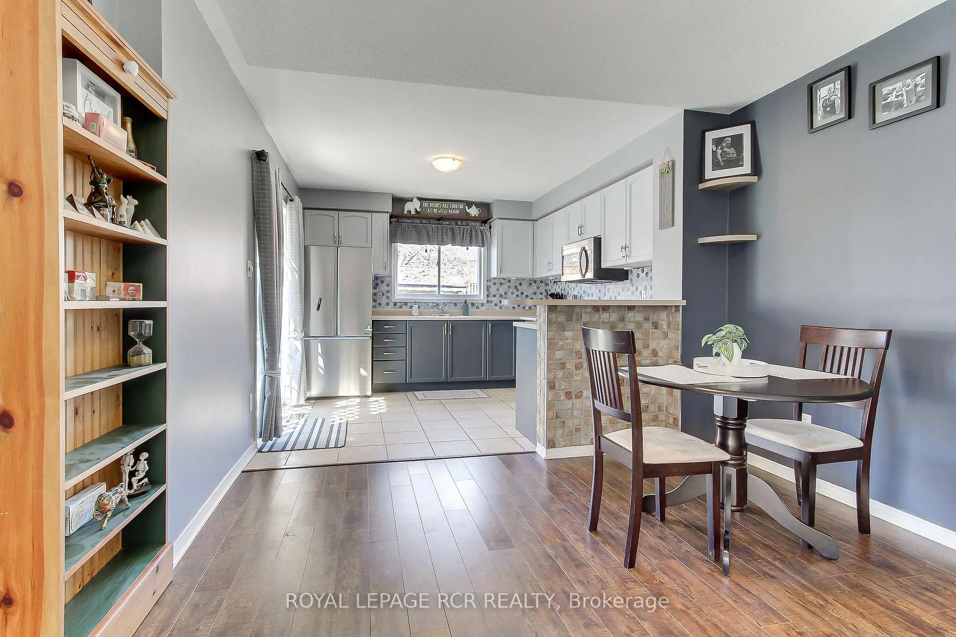 Photo 16 of 74 Drake Drive, Barrie, Painswick South — HOMEH