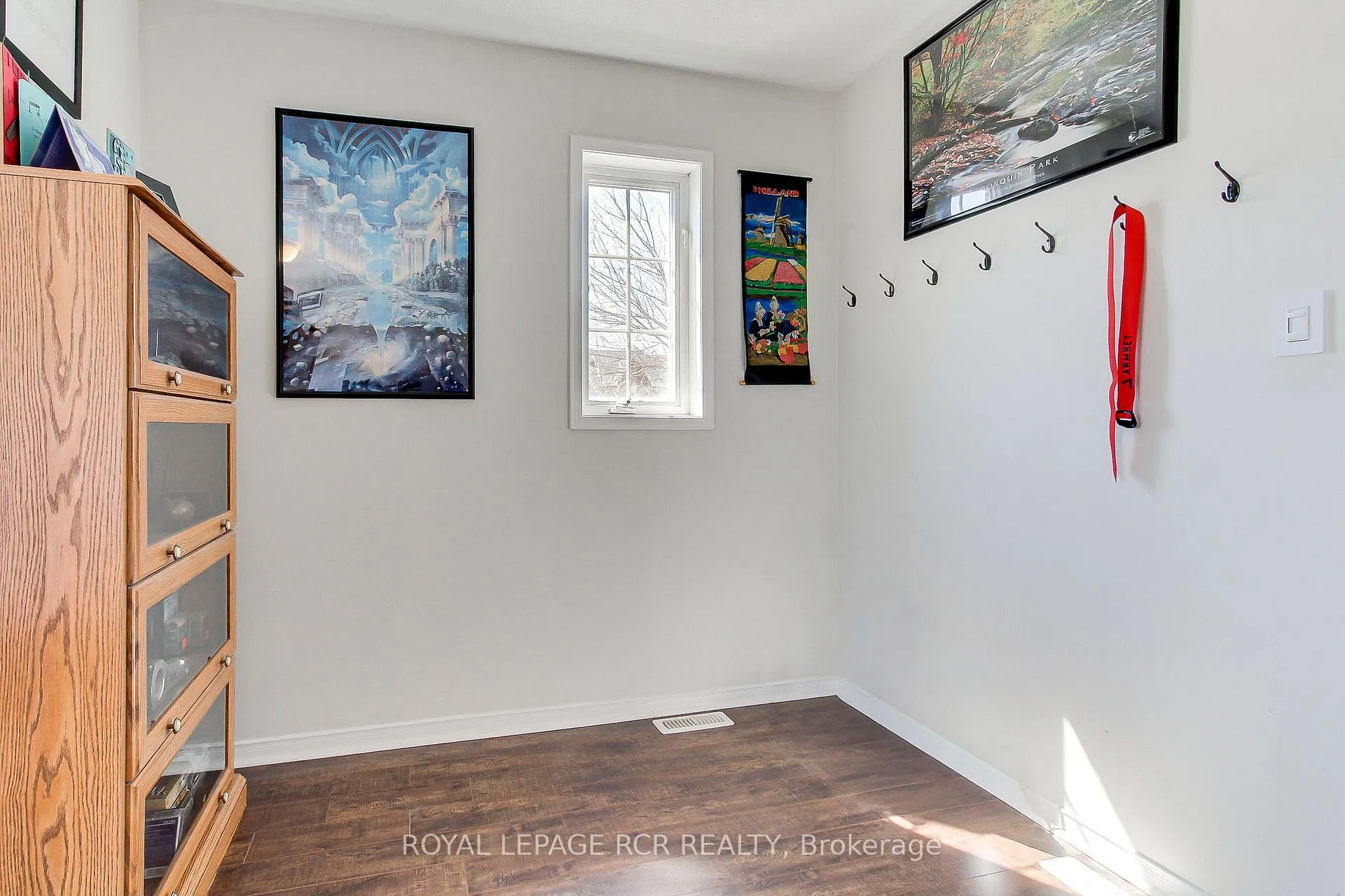 Photo 29 of 74 Drake Drive, Barrie, Painswick South — HOMEH