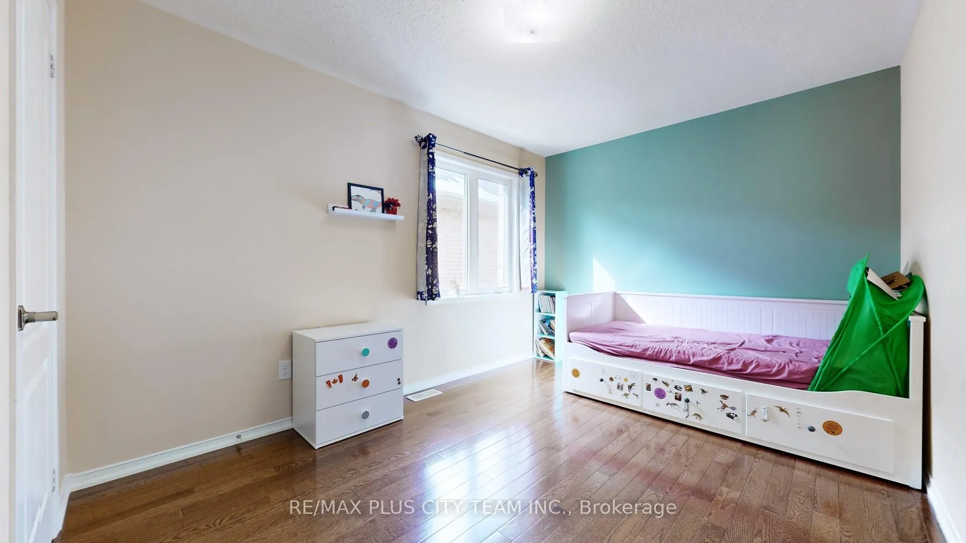 Photo 30 of 16 Edison Way, Whitby, Taunton North — HOMEH