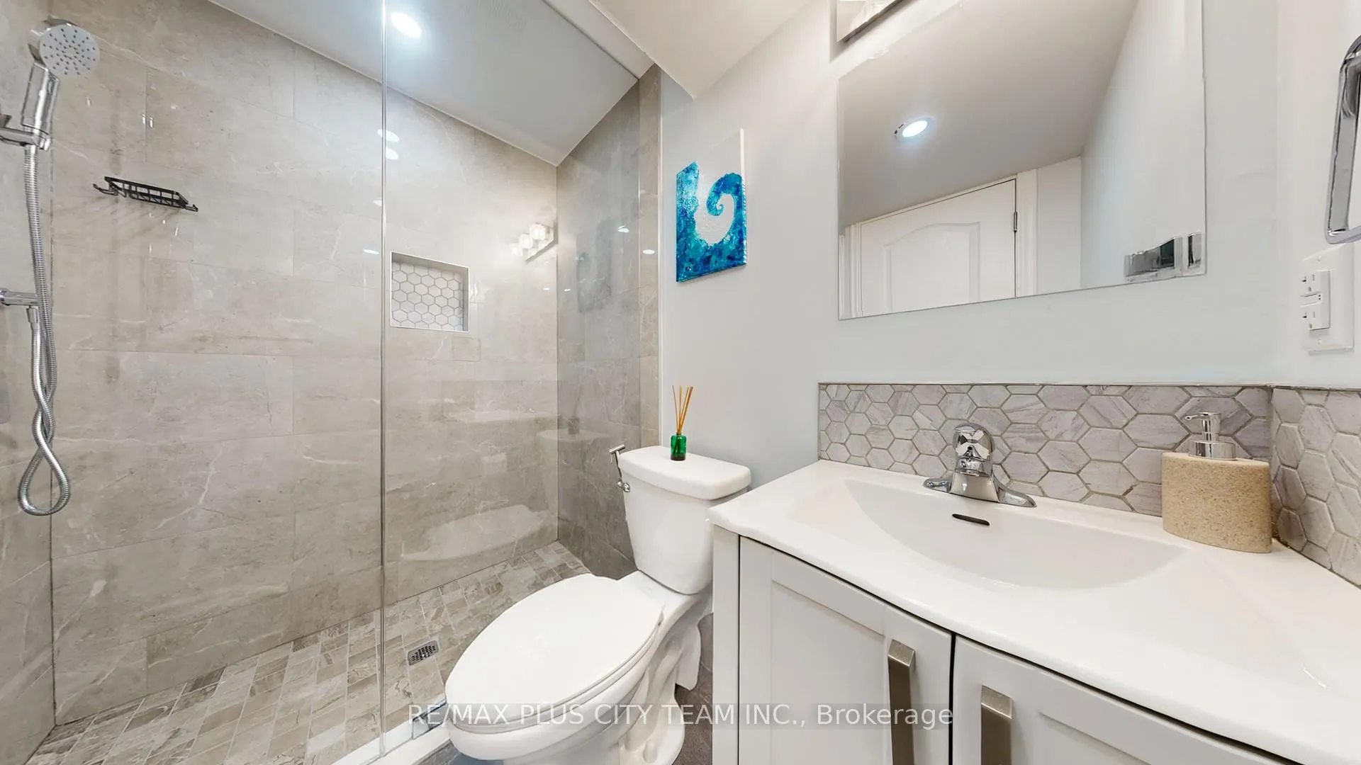 Photo 38 of 16 Edison Way, Whitby, Taunton North — HOMEH