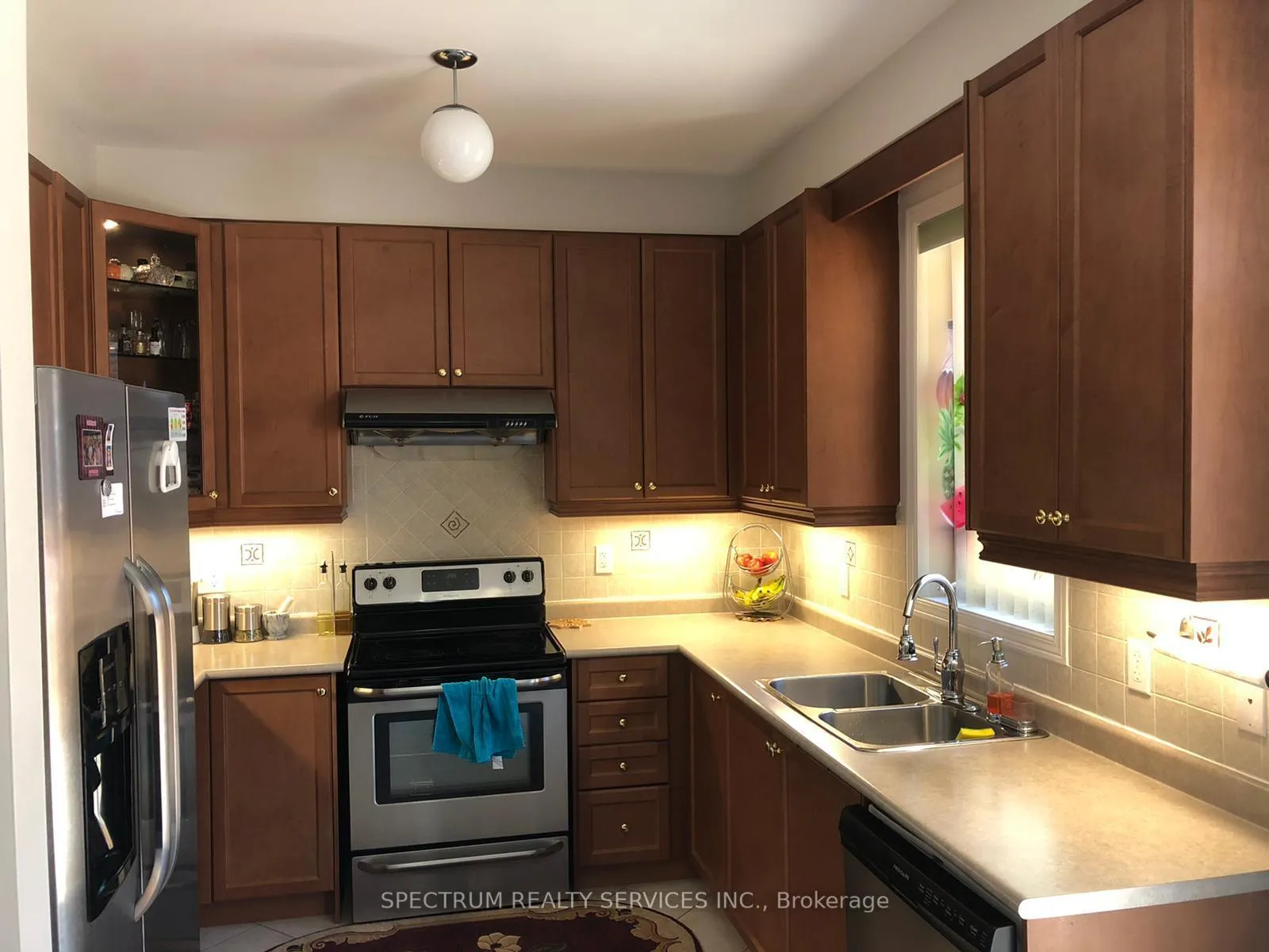 Photo 4 of 90 Templehill Road, Brampton, Sandringham-Wellington — HOMEH
