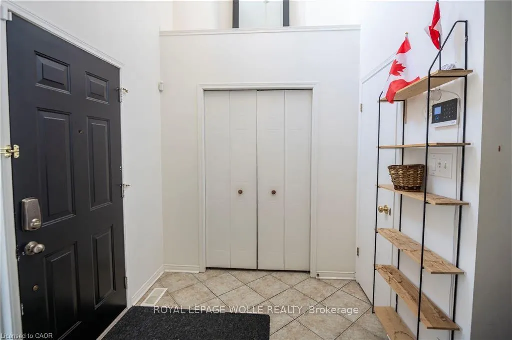 Photo 3 of 147 Dubrick Crescent, Kitchener — HOMEH