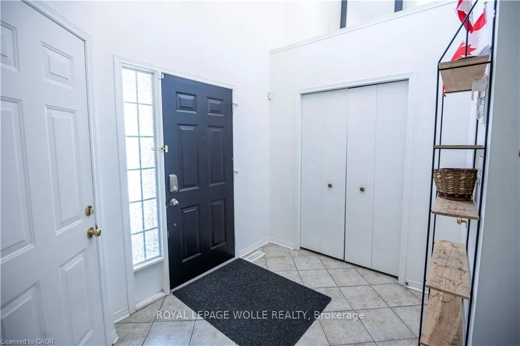 Photo 4 of 147 Dubrick Crescent, Kitchener — HOMEH