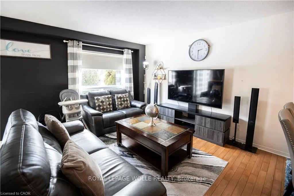 Photo 5 of 147 Dubrick Crescent, Kitchener — HOMEH