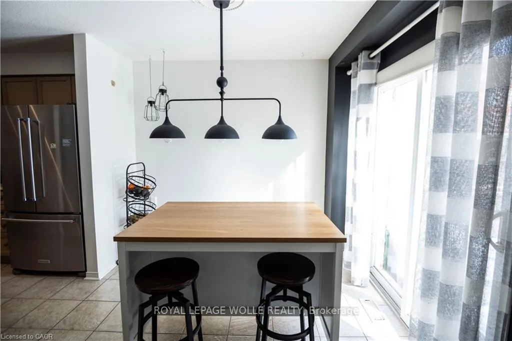 Photo 12 of 147 Dubrick Crescent, Kitchener — HOMEH