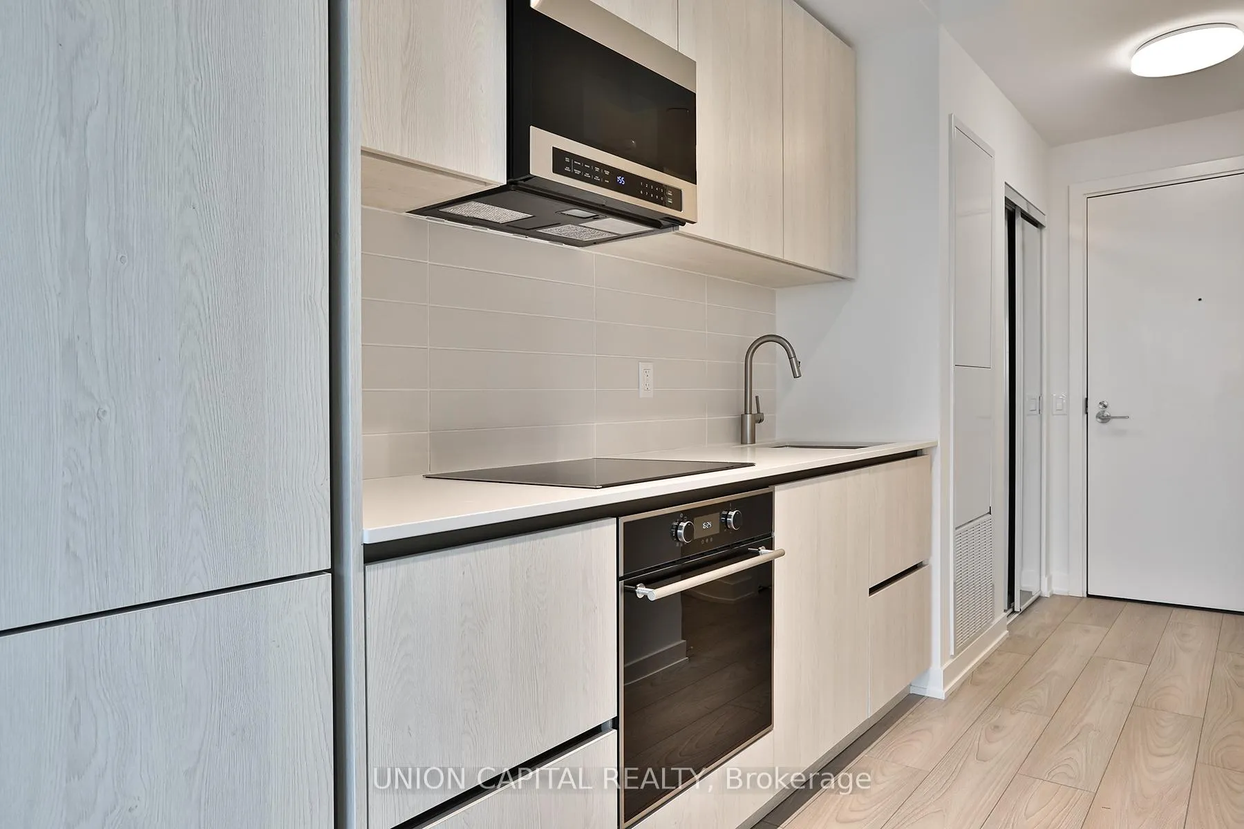Photo 11 of Unit 712S, 110 Broadway Avenue, Toronto, Mount Pleasant West — HOMEH