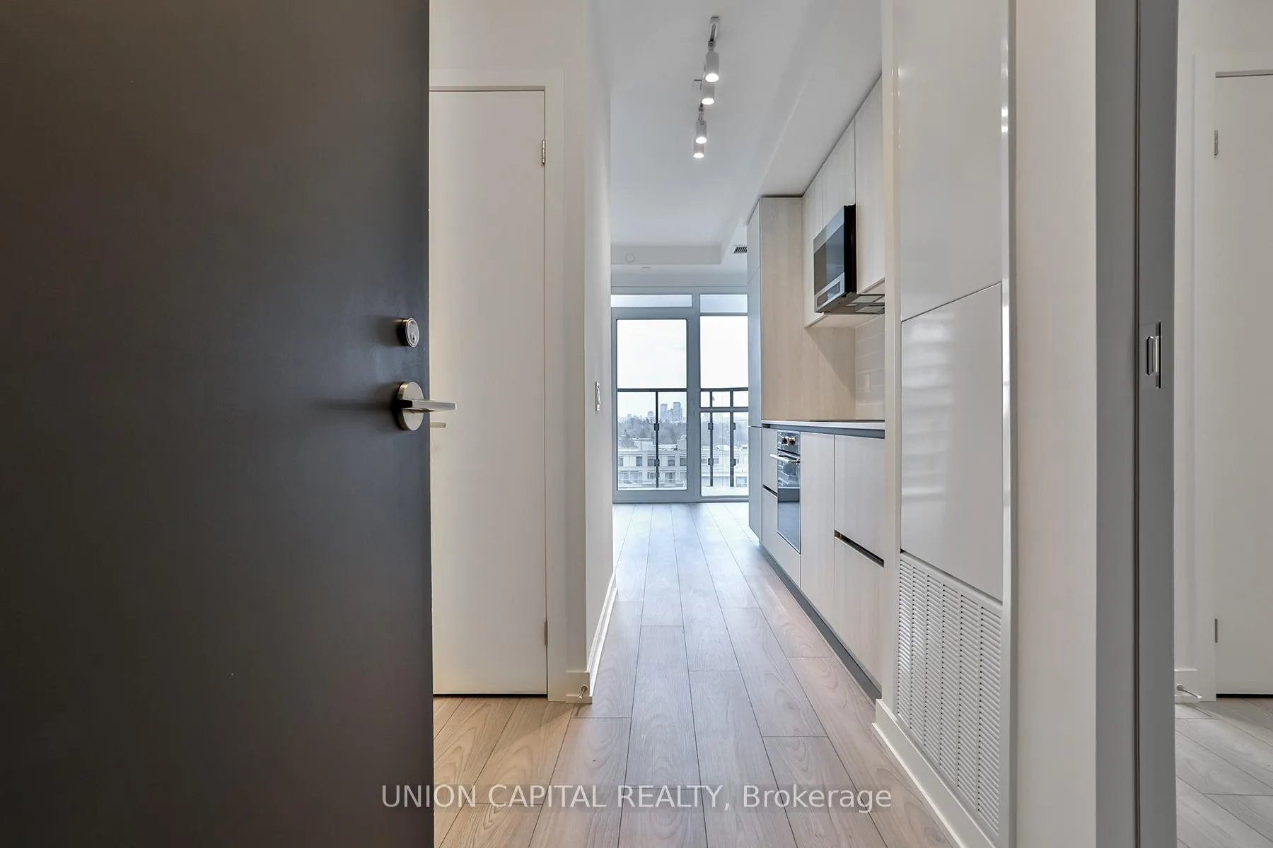 Photo 12 of Unit 712S, 110 Broadway Avenue, Toronto, Mount Pleasant West — HOMEH