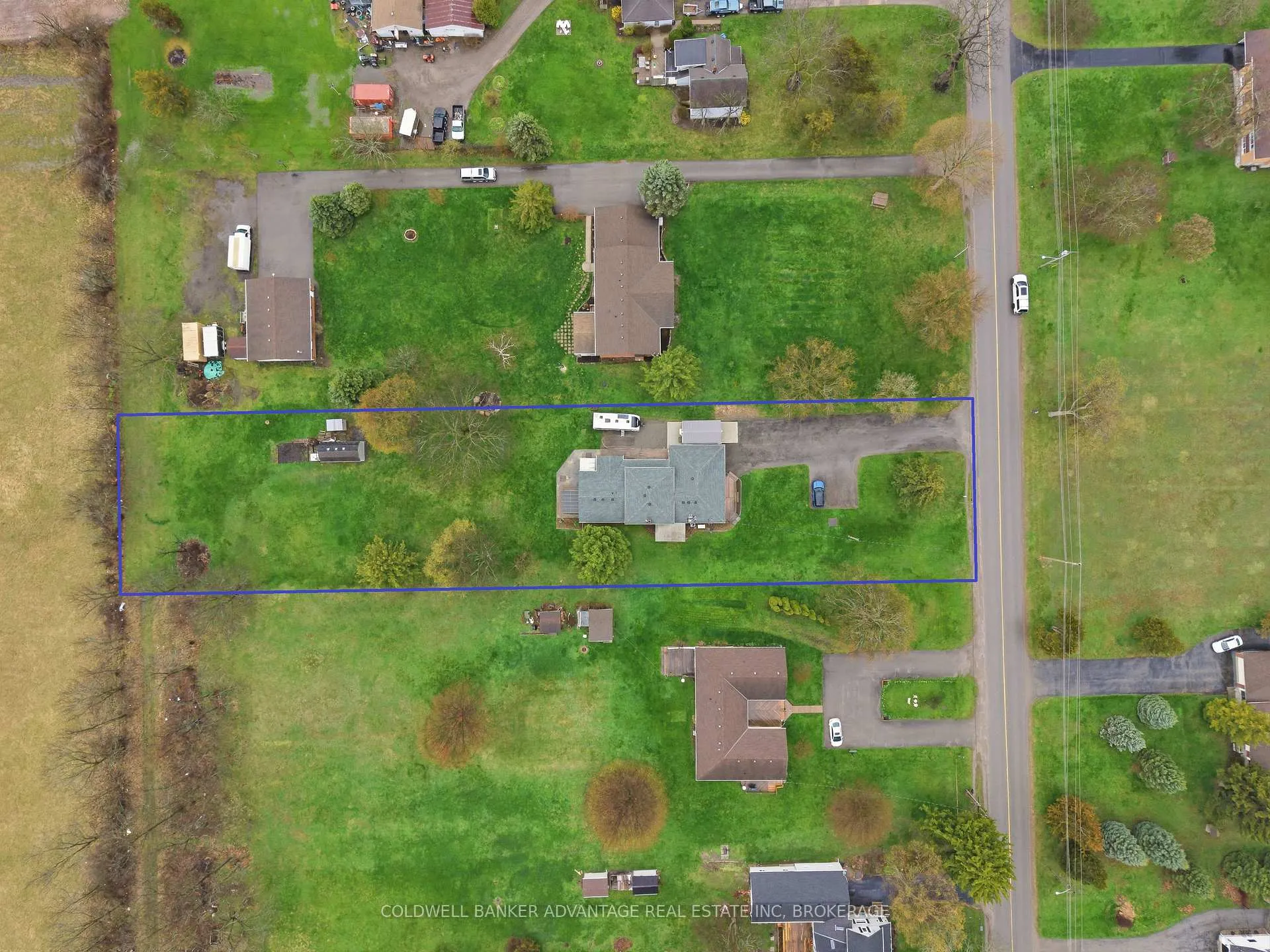 Photo 3 of 2859 Chippawa Road, Port Colborne, Bethel — HOMEH