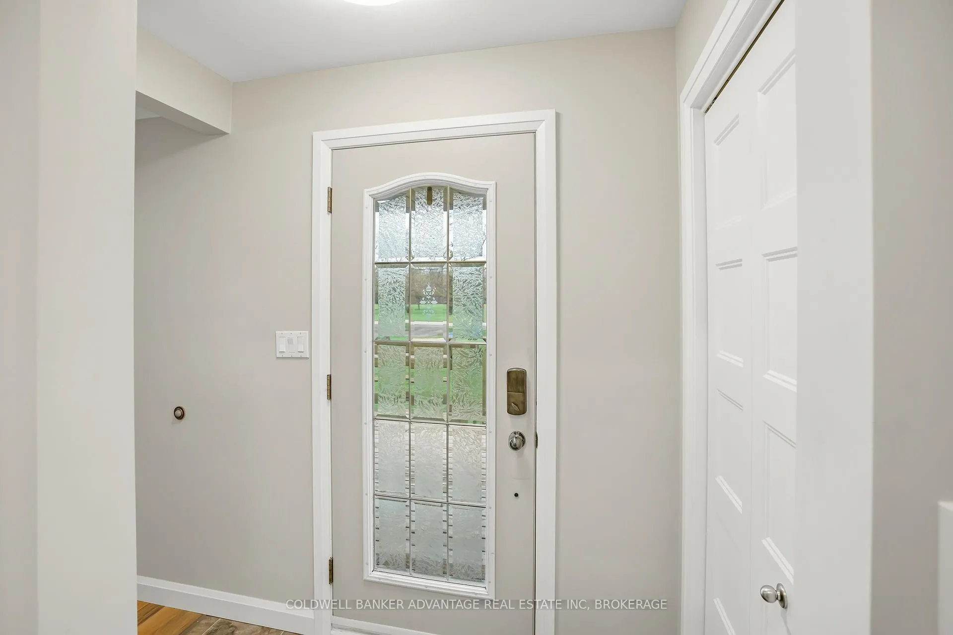 Photo 8 of 2859 Chippawa Road, Port Colborne, Bethel — HOMEH