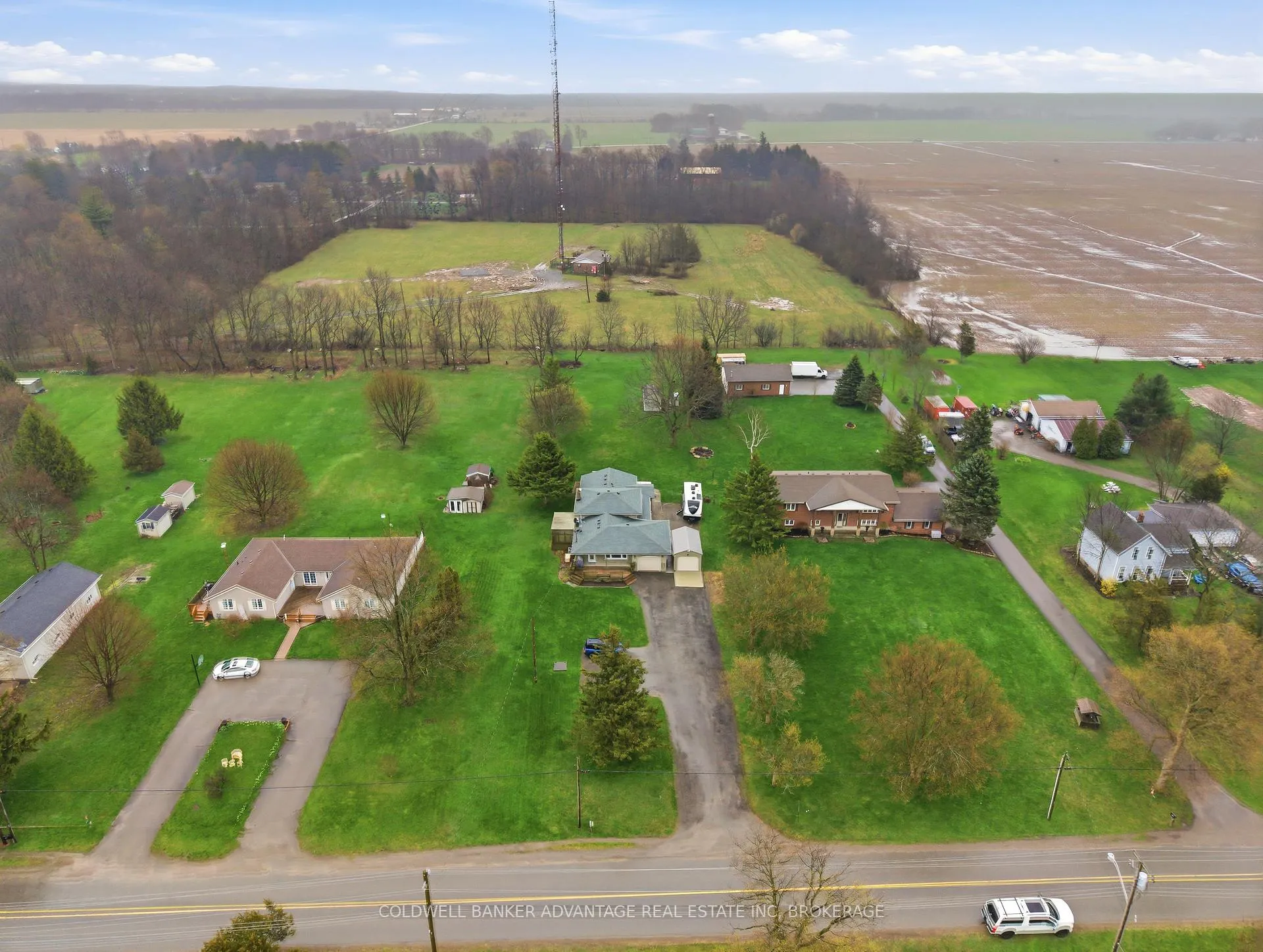 Photo 45 of 2859 Chippawa Road, Port Colborne, Bethel — HOMEH
