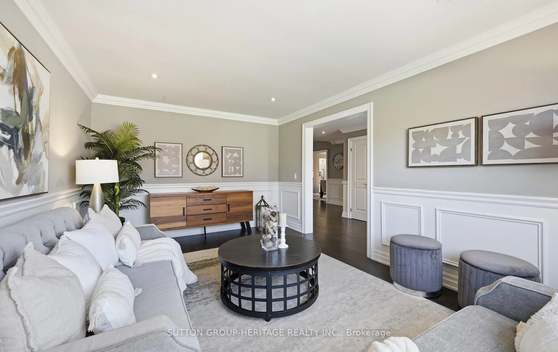 Photo 5 of 537 Charnwood Court, Pickering, Amberlea — HOMEH