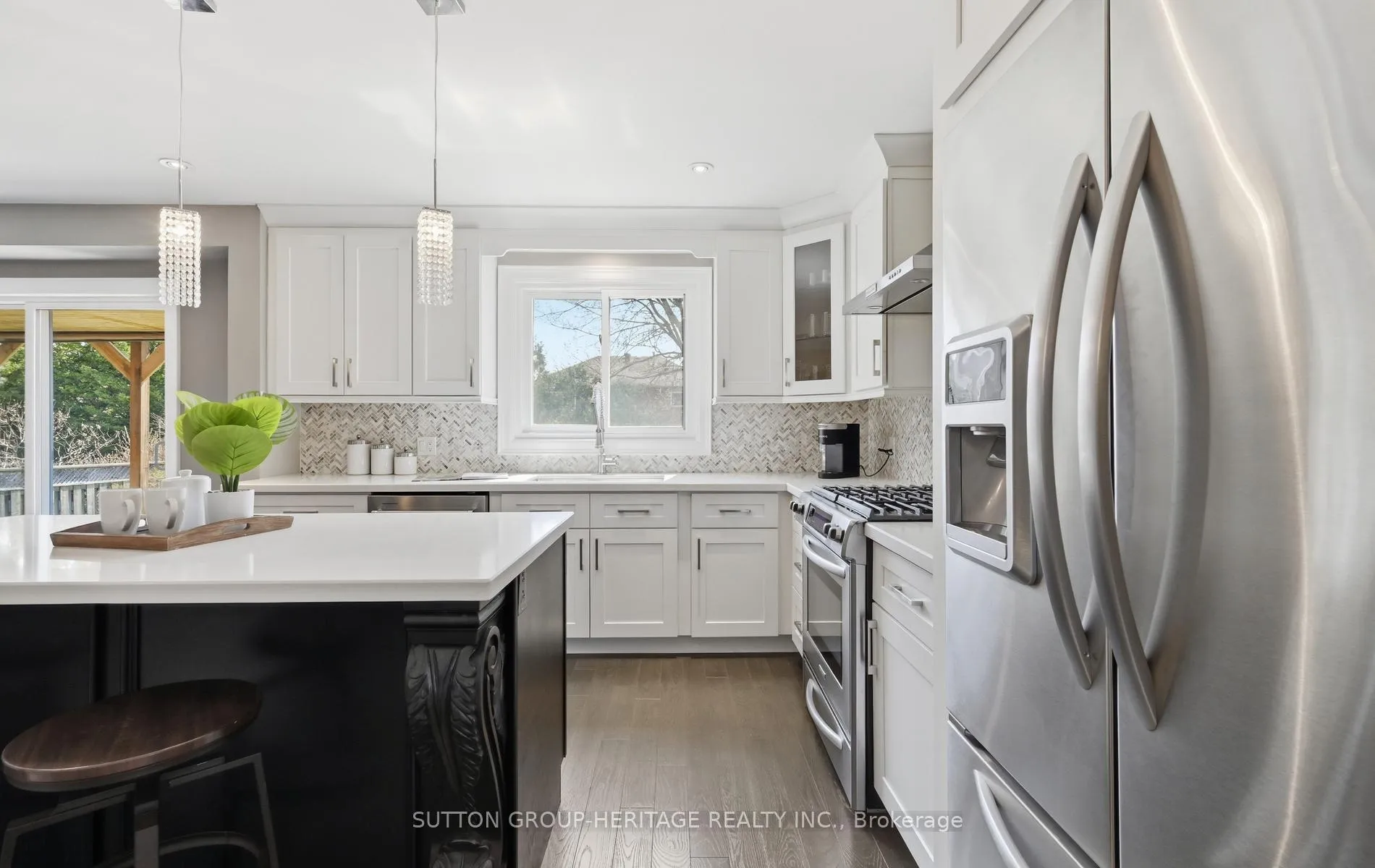 Photo 7 of 537 Charnwood Court, Pickering, Amberlea — HOMEH