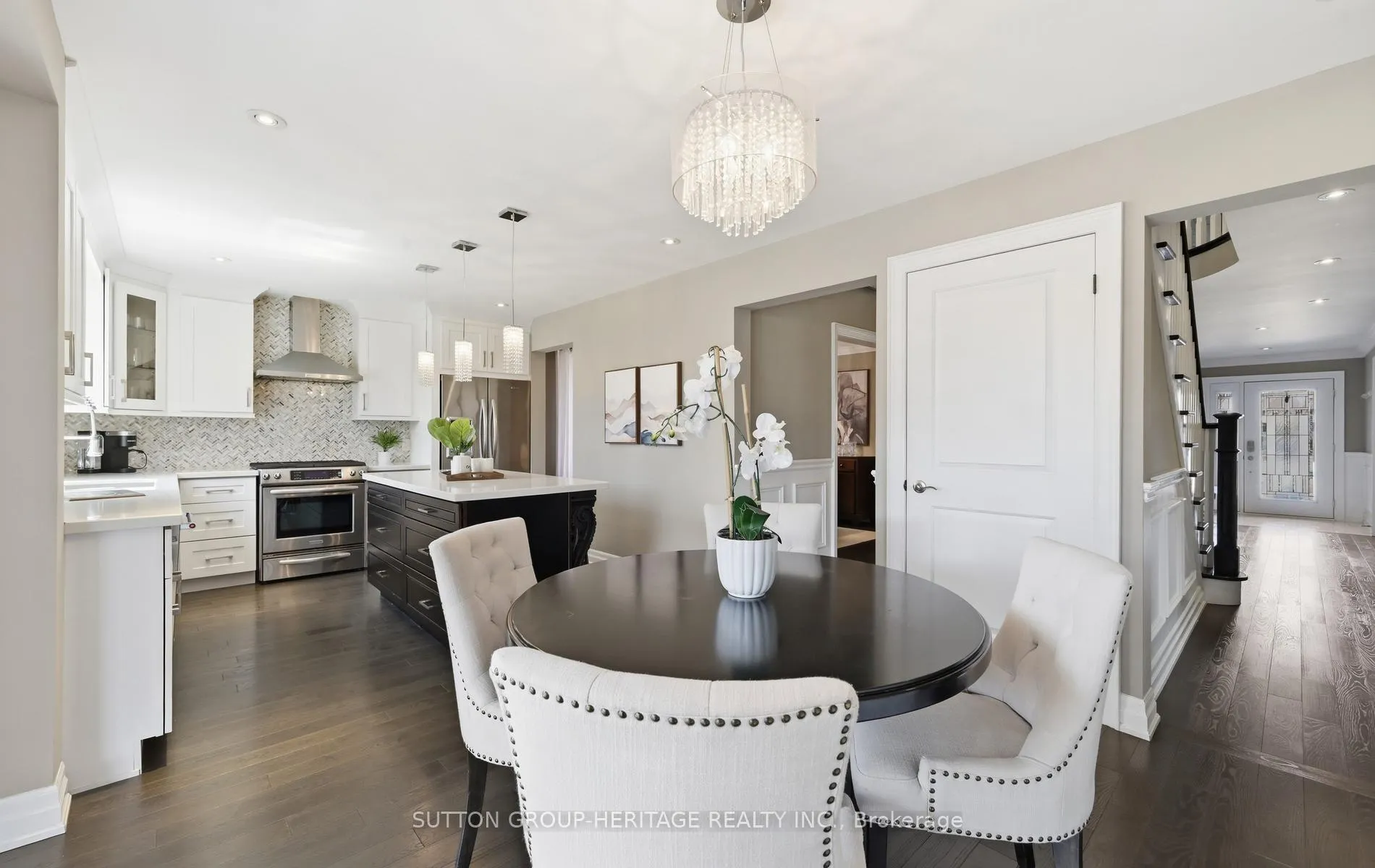 Photo 9 of 537 Charnwood Court, Pickering, Amberlea — HOMEH