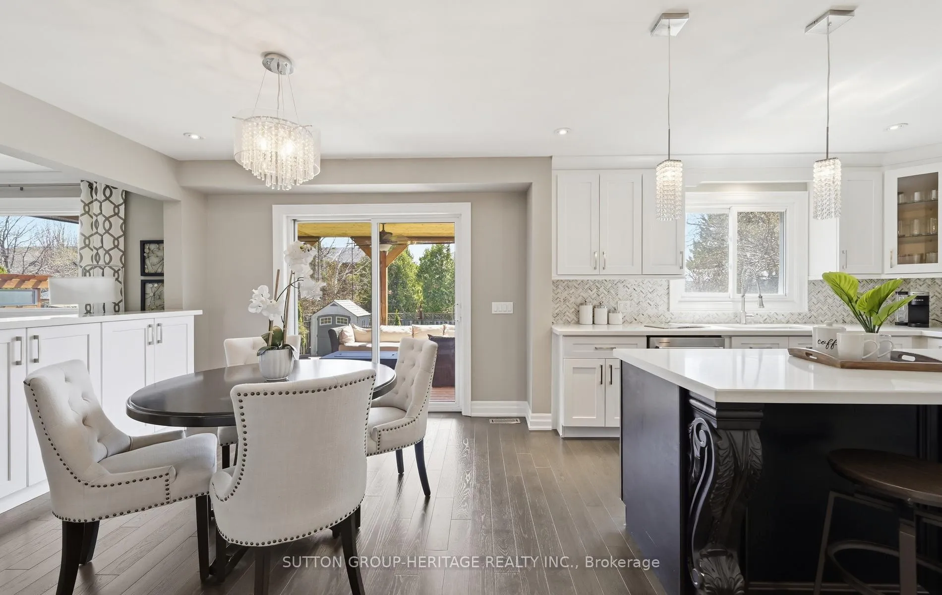 Photo 10 of 537 Charnwood Court, Pickering, Amberlea — HOMEH